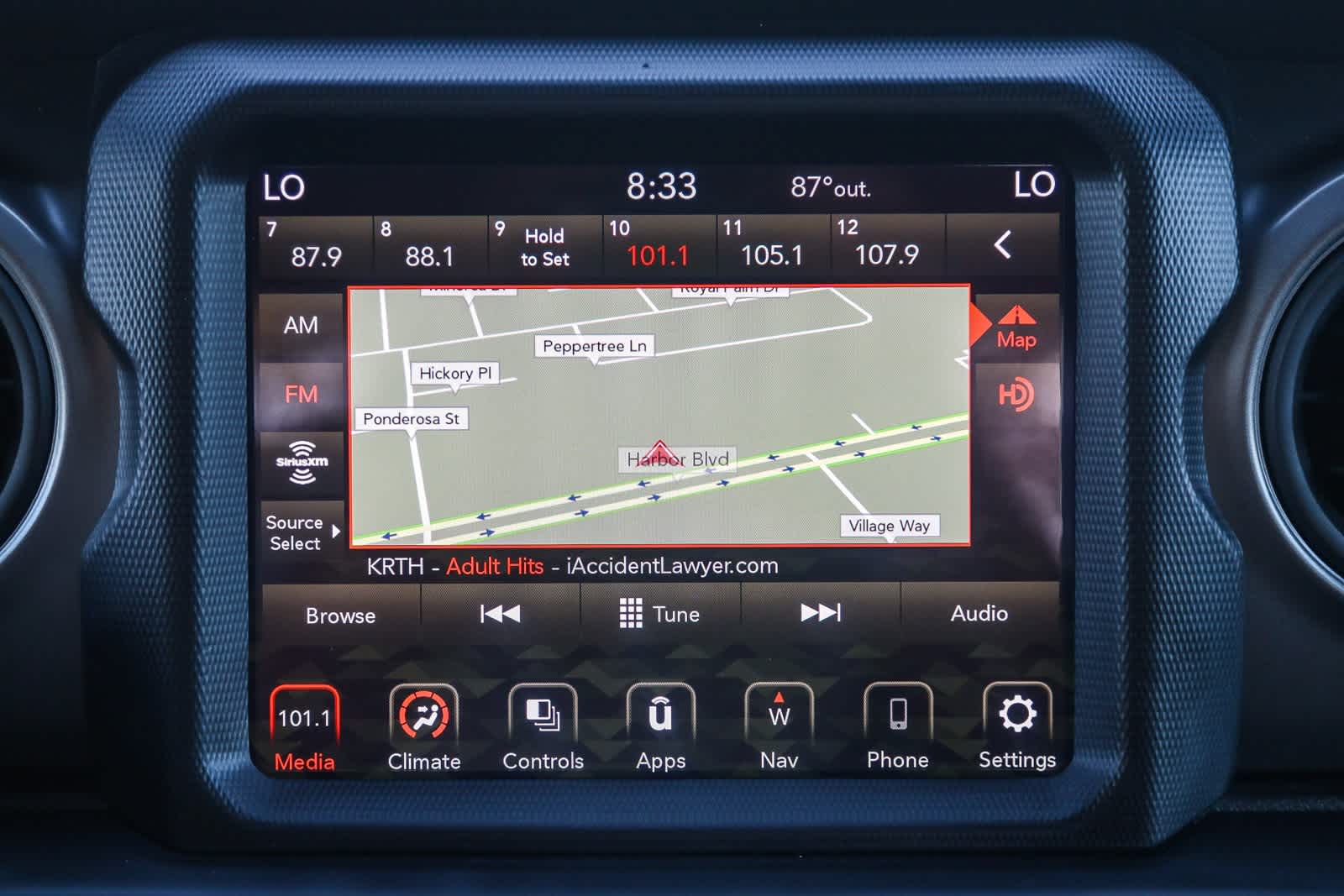 Thumbnail: 2022 Jeep Gladiator - 16