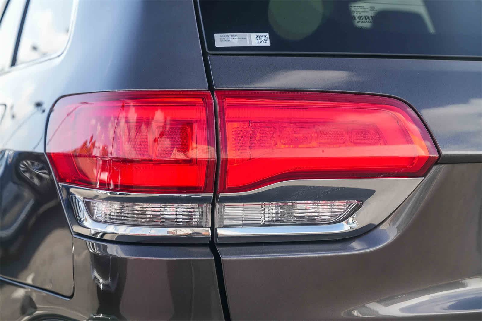 Thumbnail: 2015 Jeep Grand Cherokee - 7