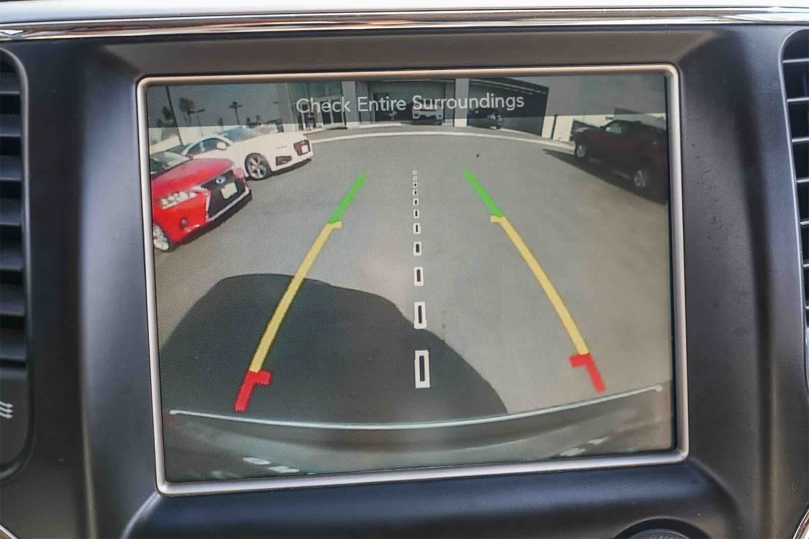 Thumbnail: 2015 Jeep Grand Cherokee - 22