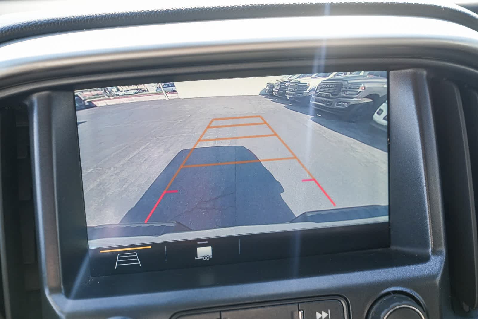 Thumbnail: 2019 Chevrolet Colorado - 22