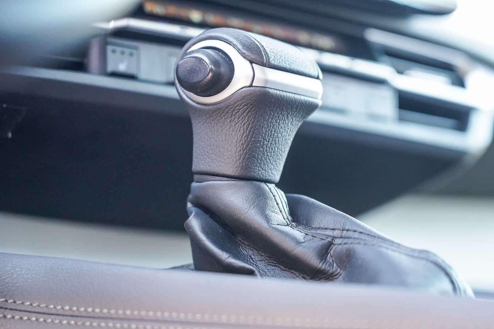 Thumbnail: 2022 Toyota Sienna - 23