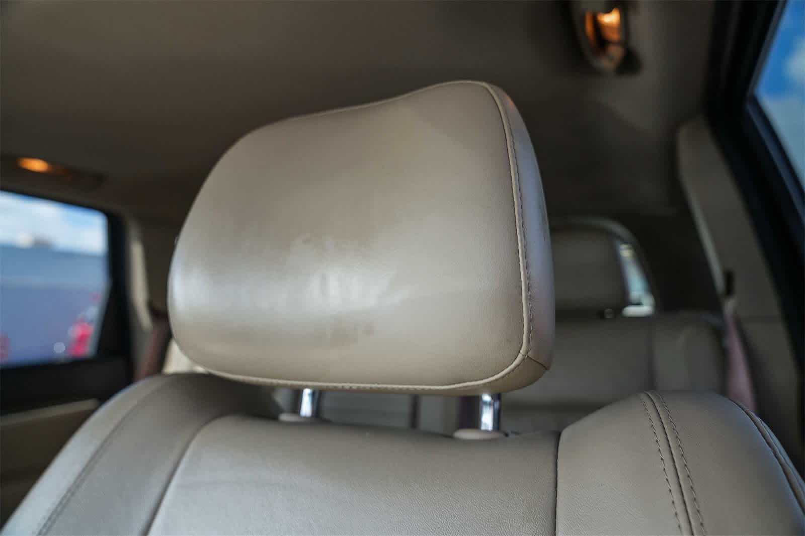 Thumbnail: 2015 Jeep Grand Cherokee - 23