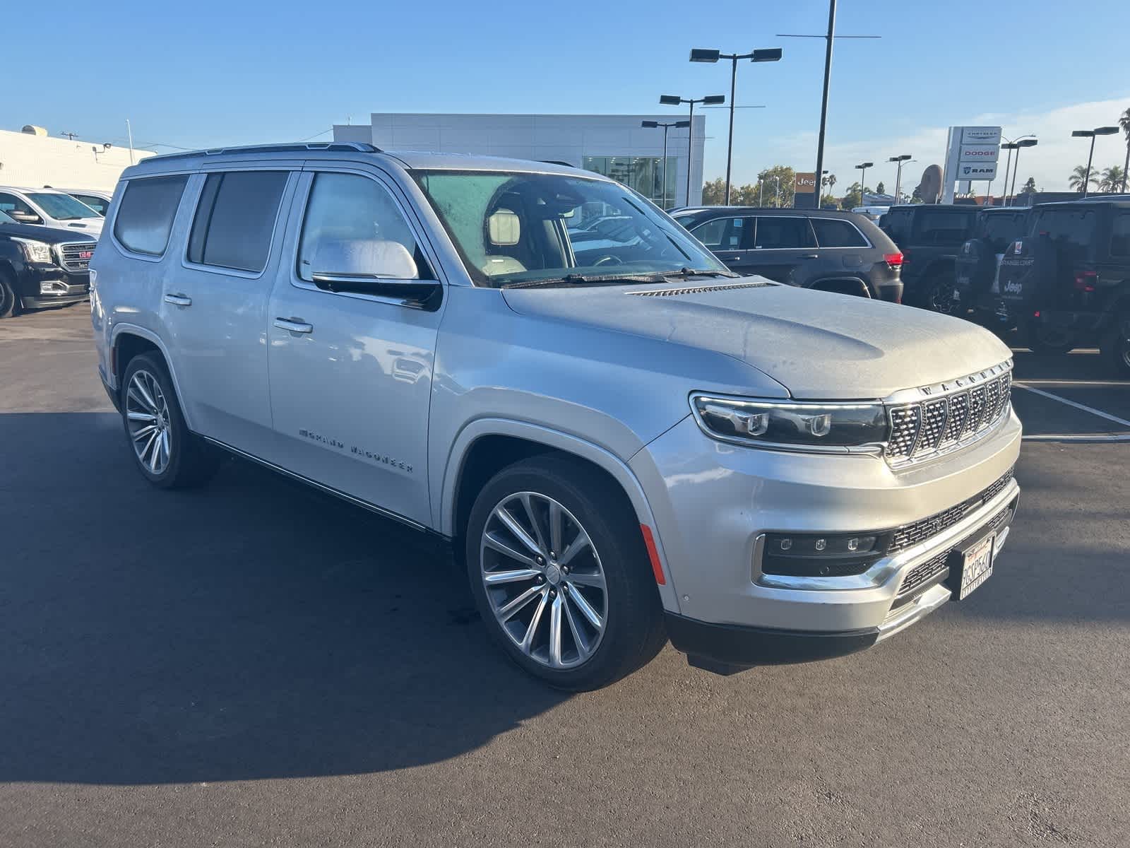Thumbnail: 2022 Jeep Grand Wagoneer - 8