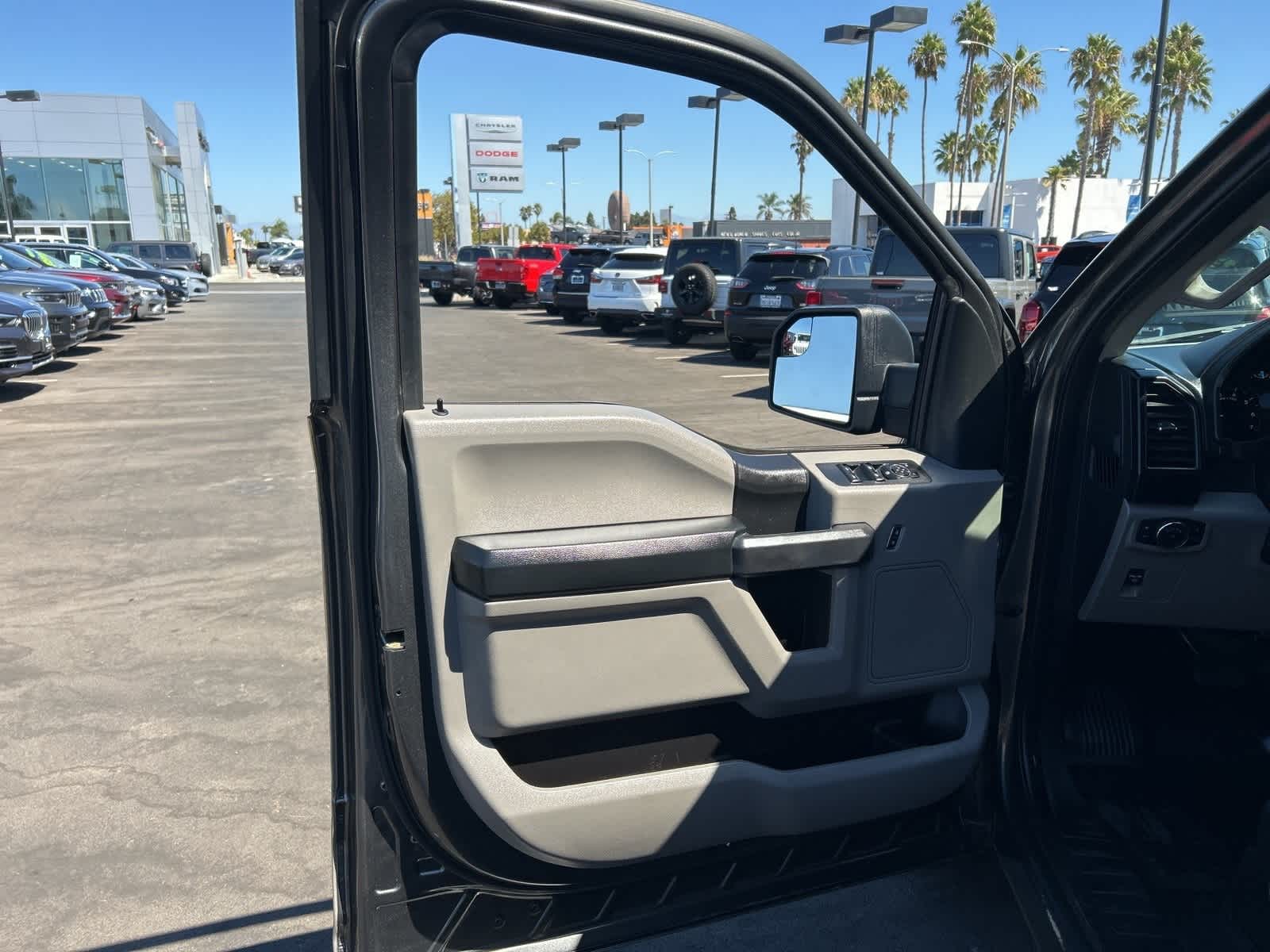 Thumbnail: 2017 Ford F-150 - 21