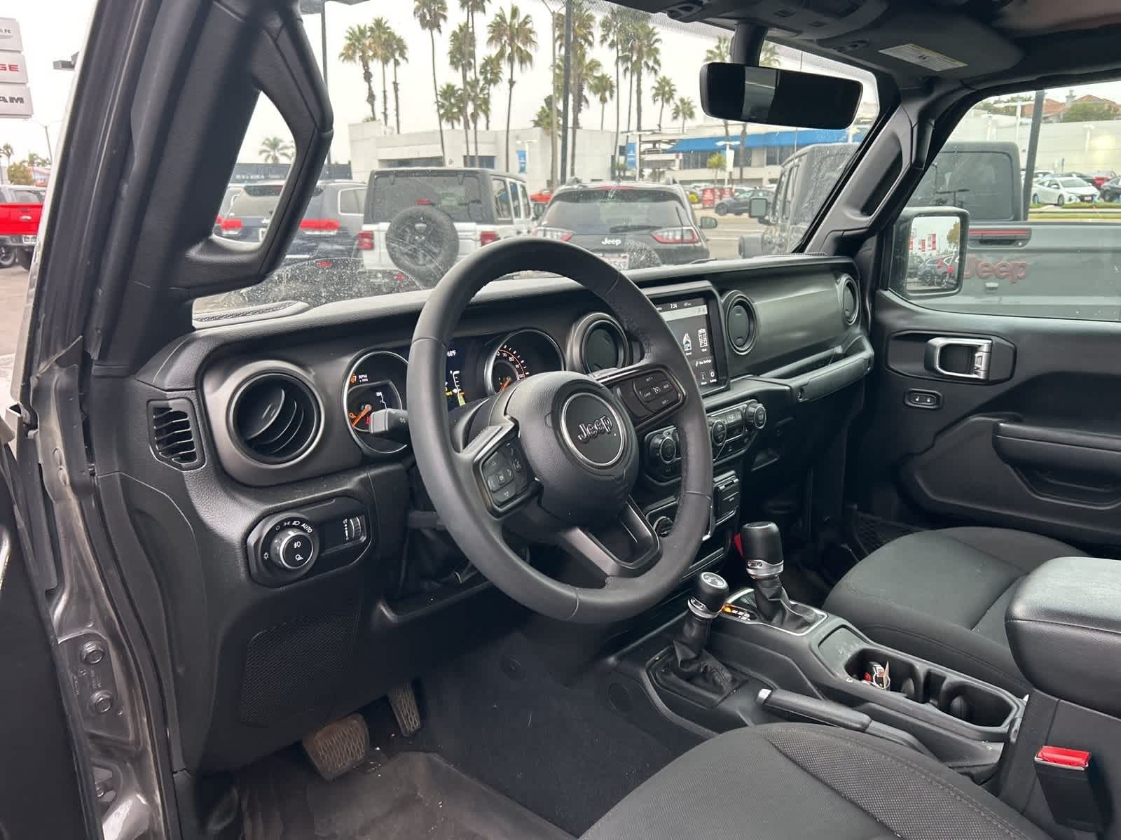 Thumbnail: 2023 Jeep Gladiator - 20