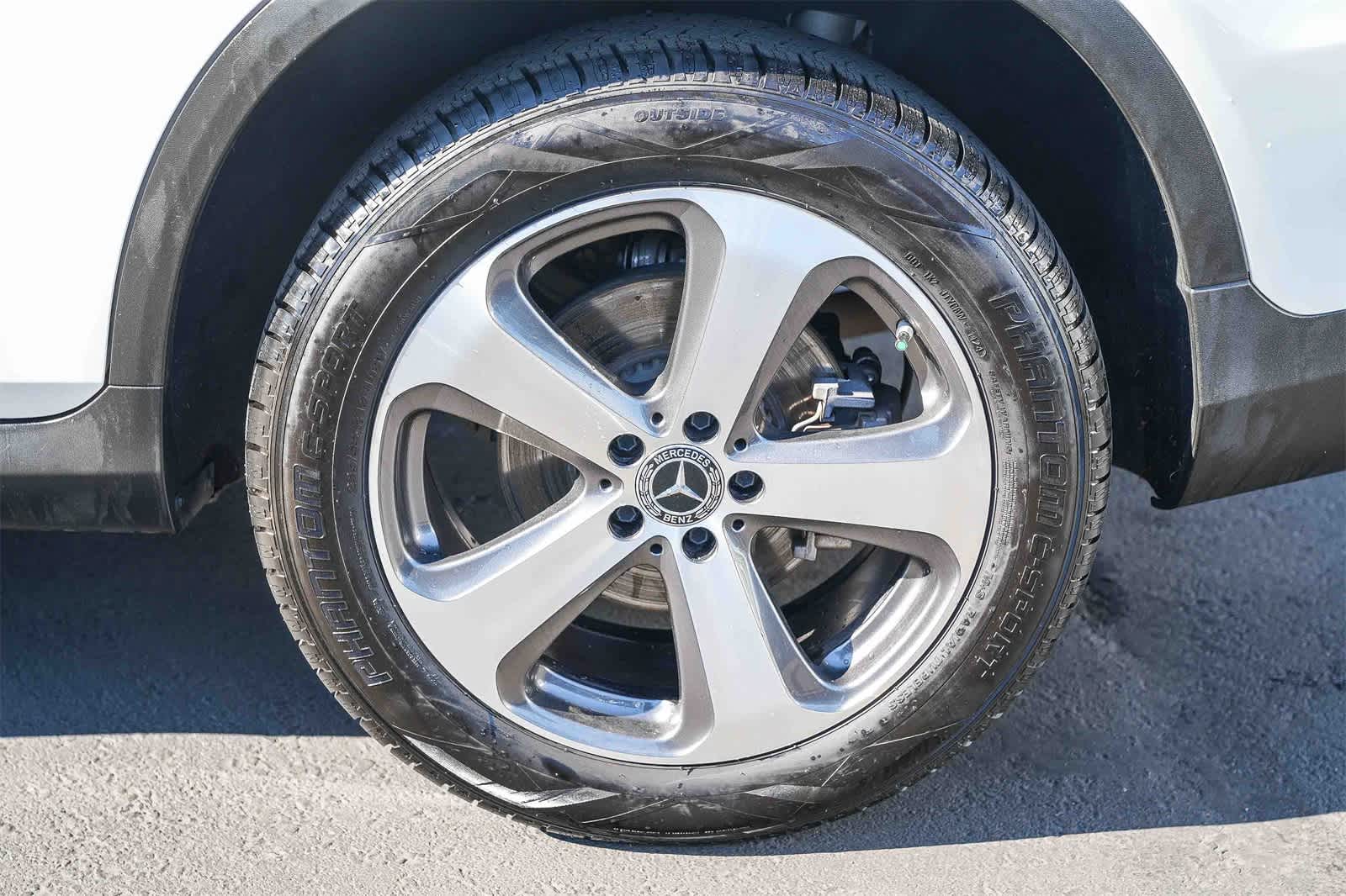 Thumbnail: 2022 Mercedes-Benz GLC - 10