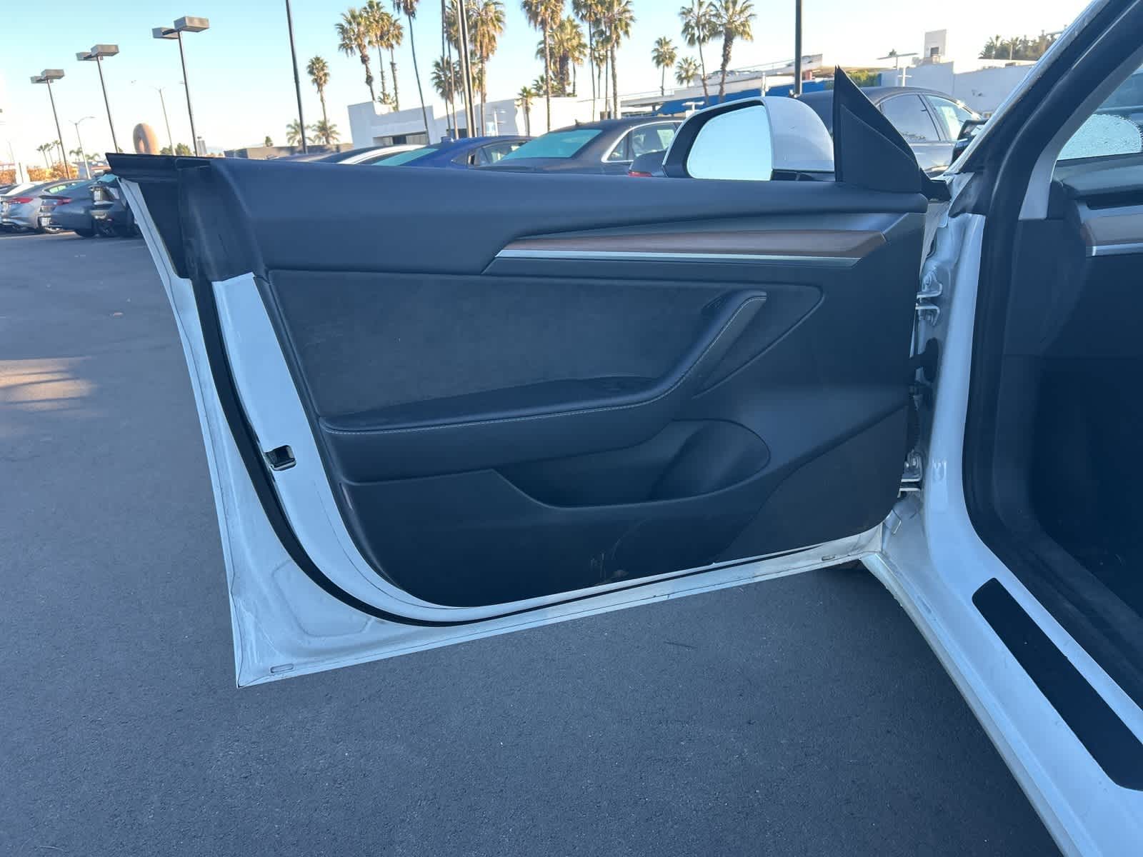 Thumbnail: 2023 Tesla Model 3 - 22