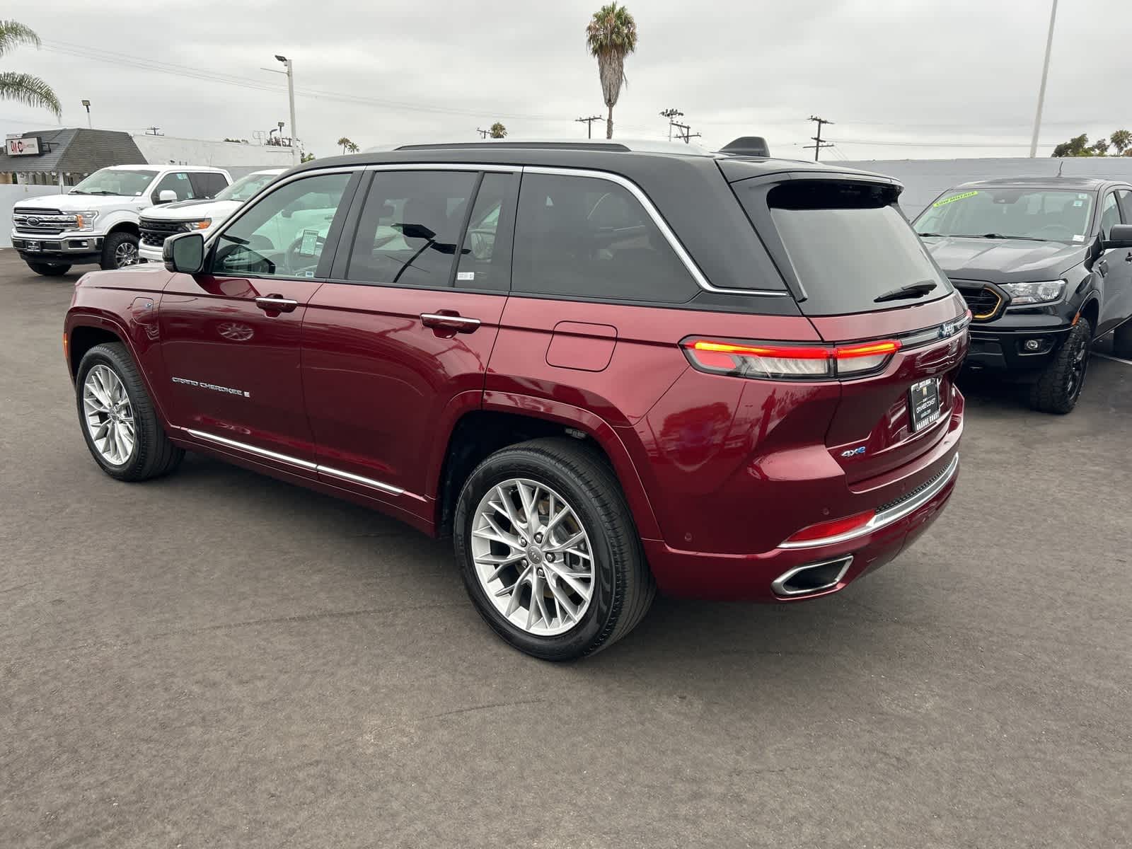 Thumbnail: 2022 Jeep Grand Cherokee - 4
