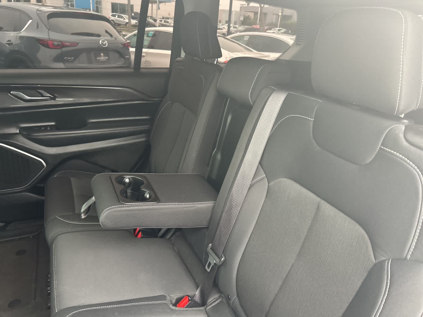Thumbnail: 2022 Jeep Grand Cherokee - 23
