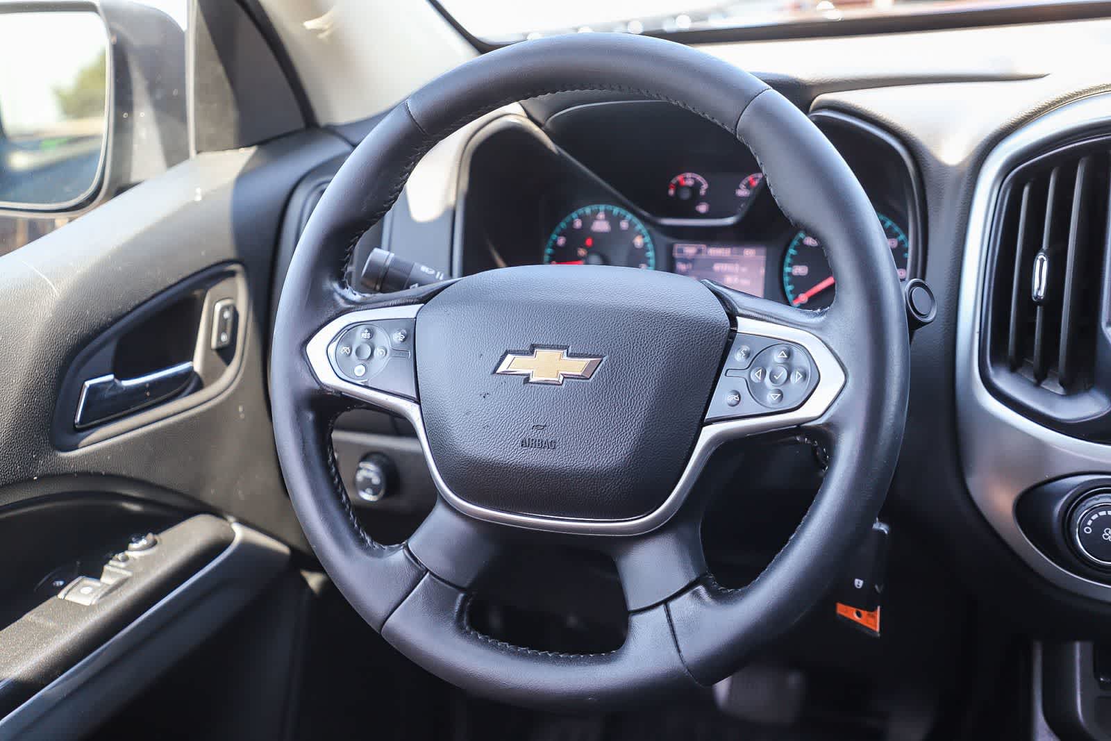 Thumbnail: 2022 Chevrolet Colorado - 13