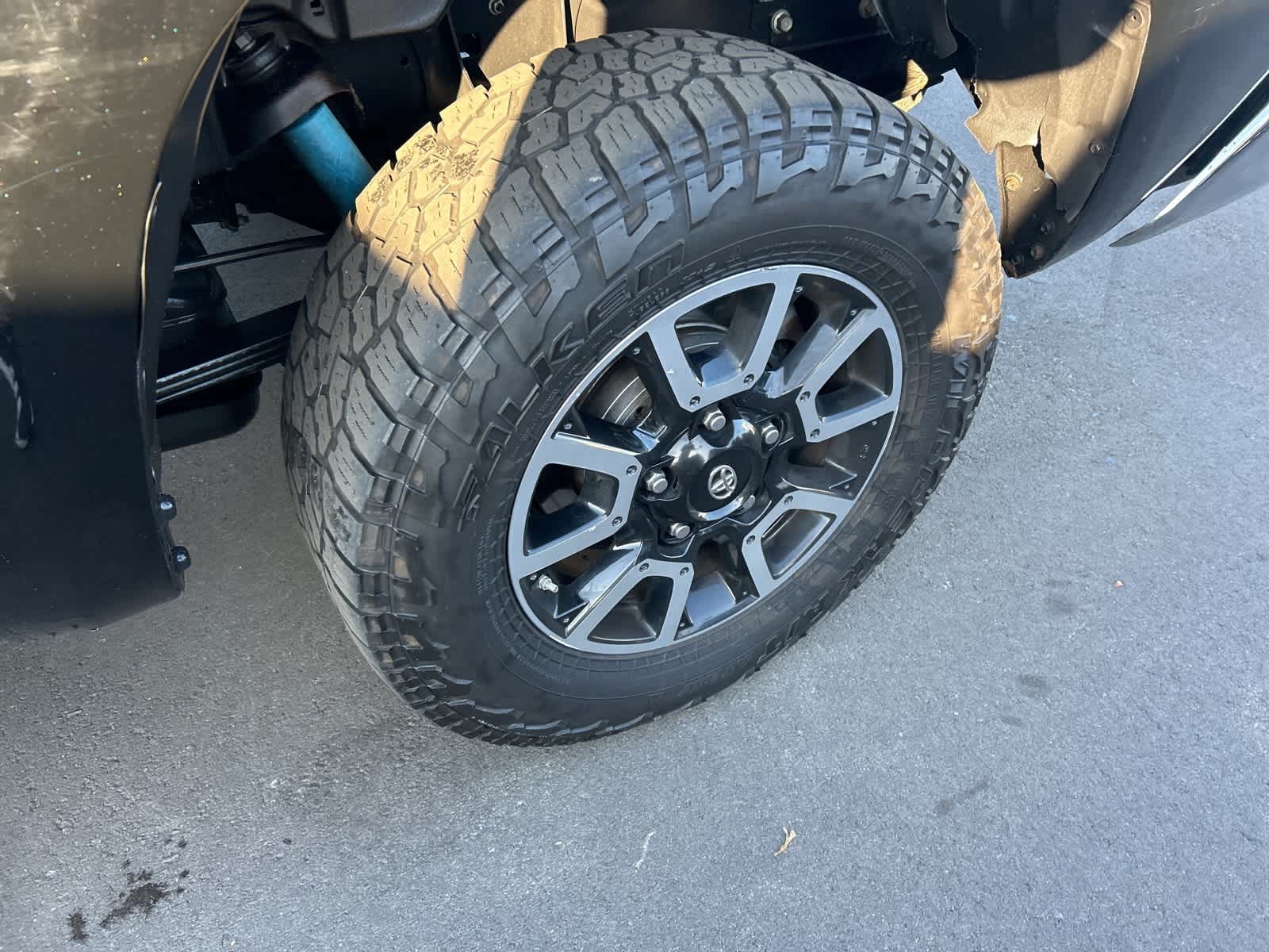 Thumbnail: 2016 Toyota Tundra - 14