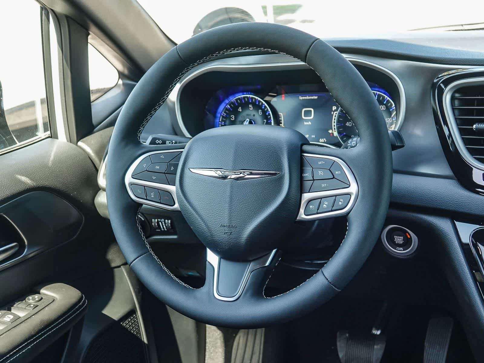 Thumbnail: 2026 Chrysler Voyager - 14