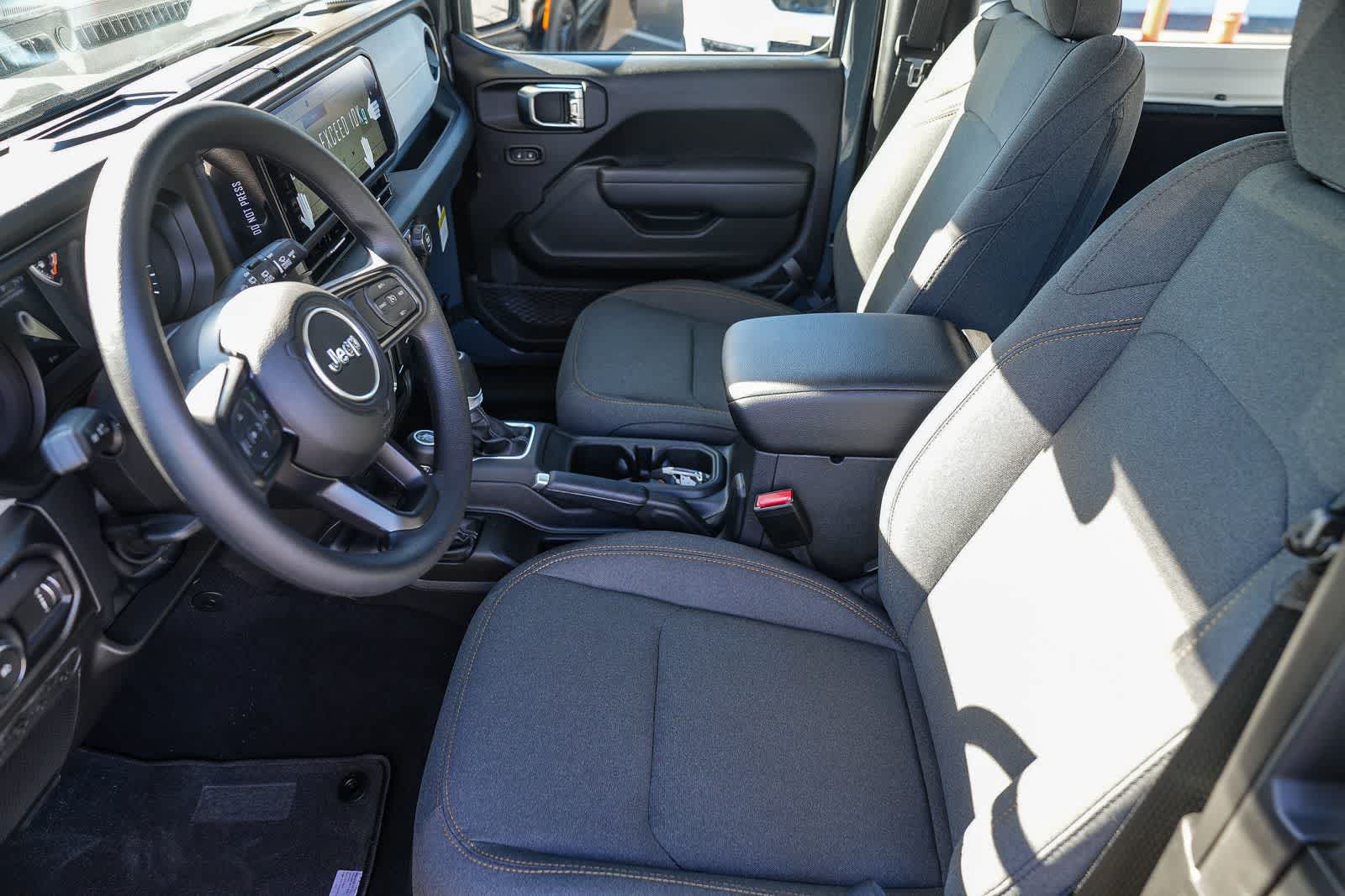 Thumbnail: 2026 Jeep Wrangler - 18