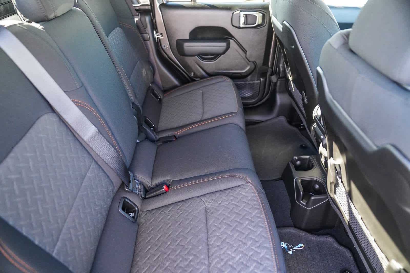 Thumbnail: 2026 Jeep Gladiator - 18