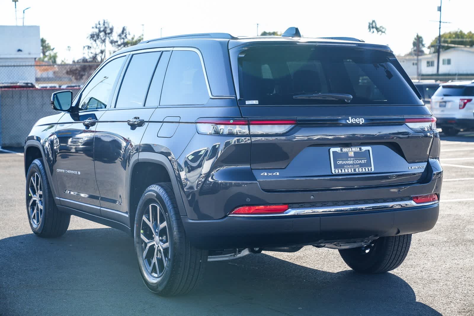 Thumbnail: 2025 Jeep Grand Cherokee - 6