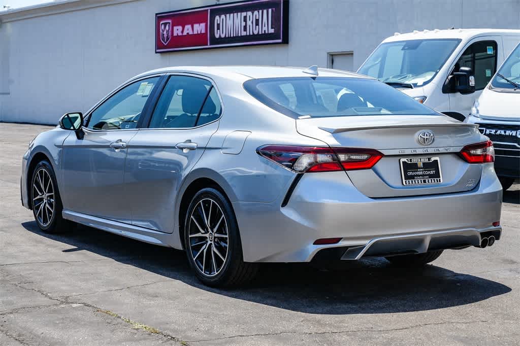 2023 Toyota Camry SE 6