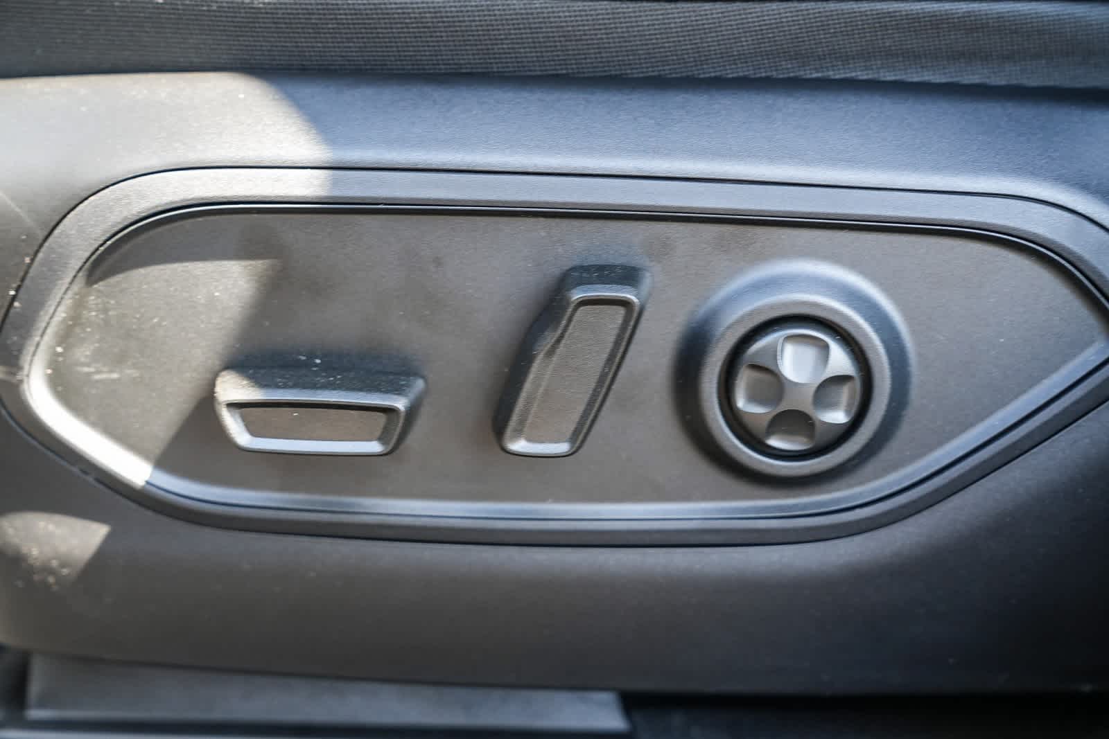 Thumbnail: 2025 Jeep Grand Cherokee - 23