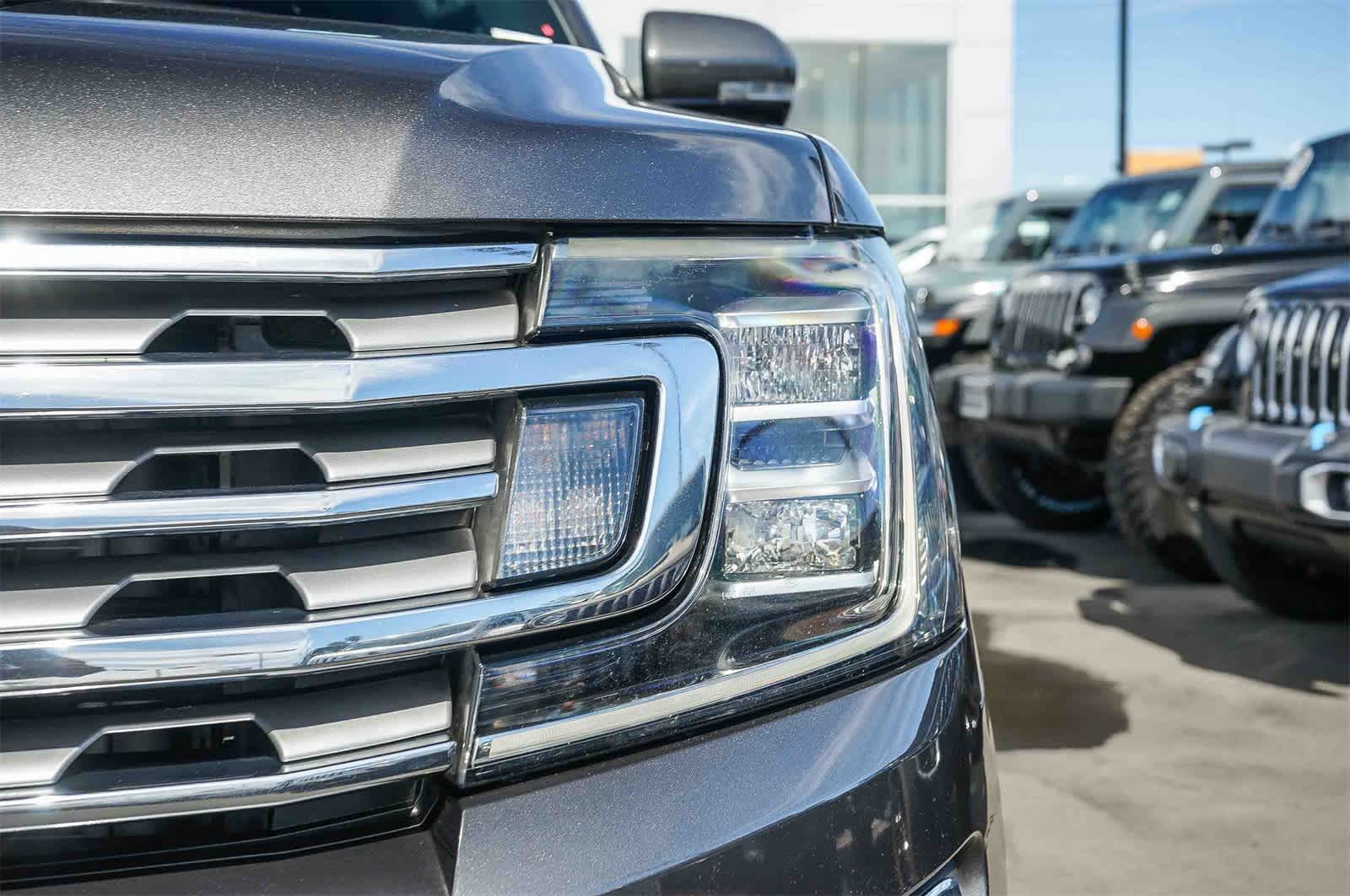 Thumbnail: 2020 Ford Expedition - 8