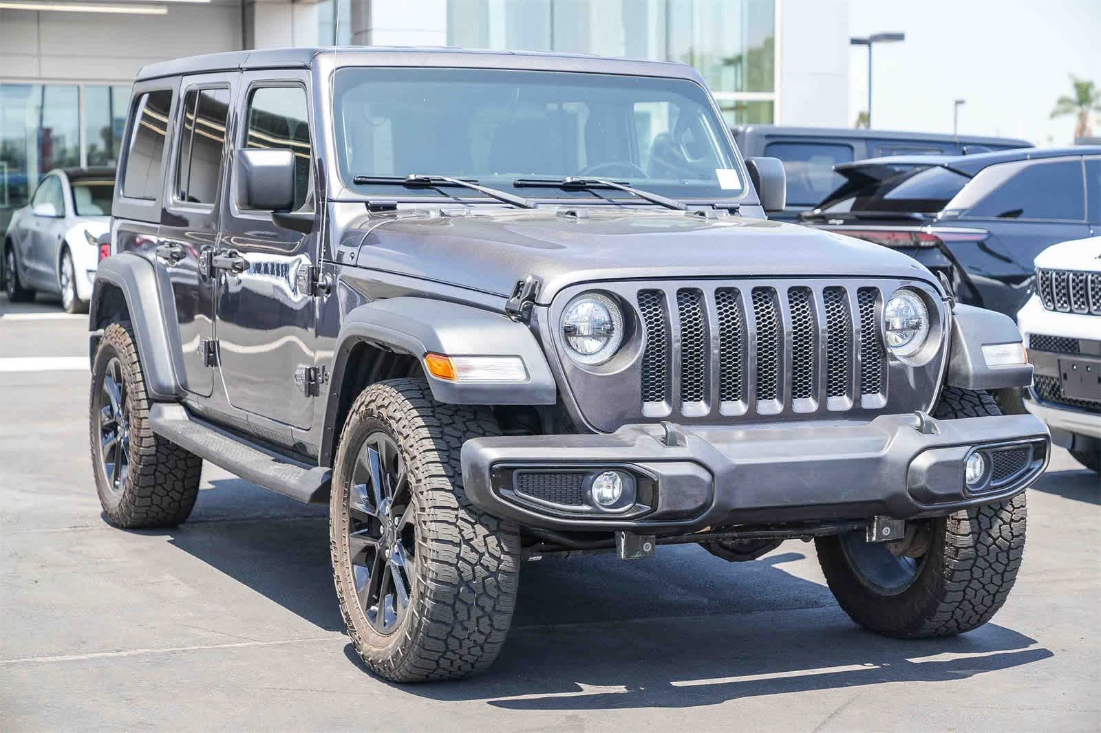 Thumbnail: 2022 Jeep Wrangler - 3