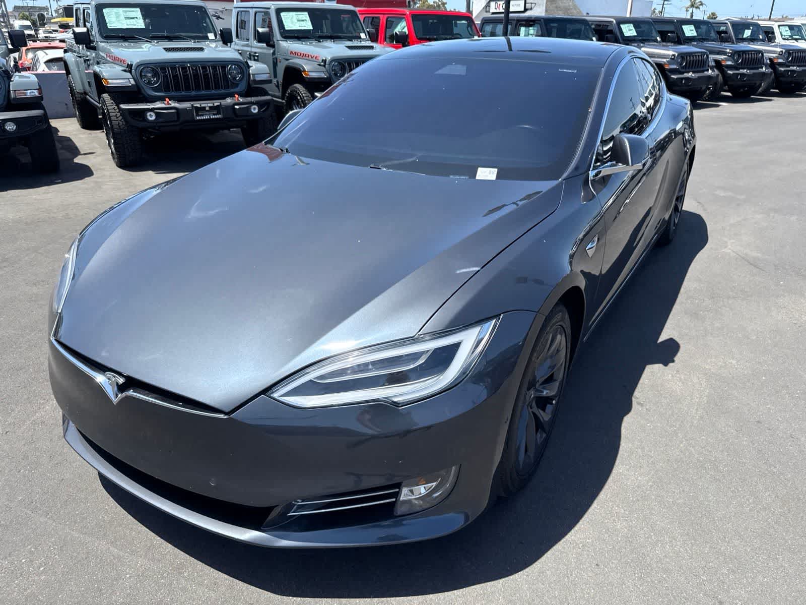 Thumbnail: 2018 Tesla Model S - 28