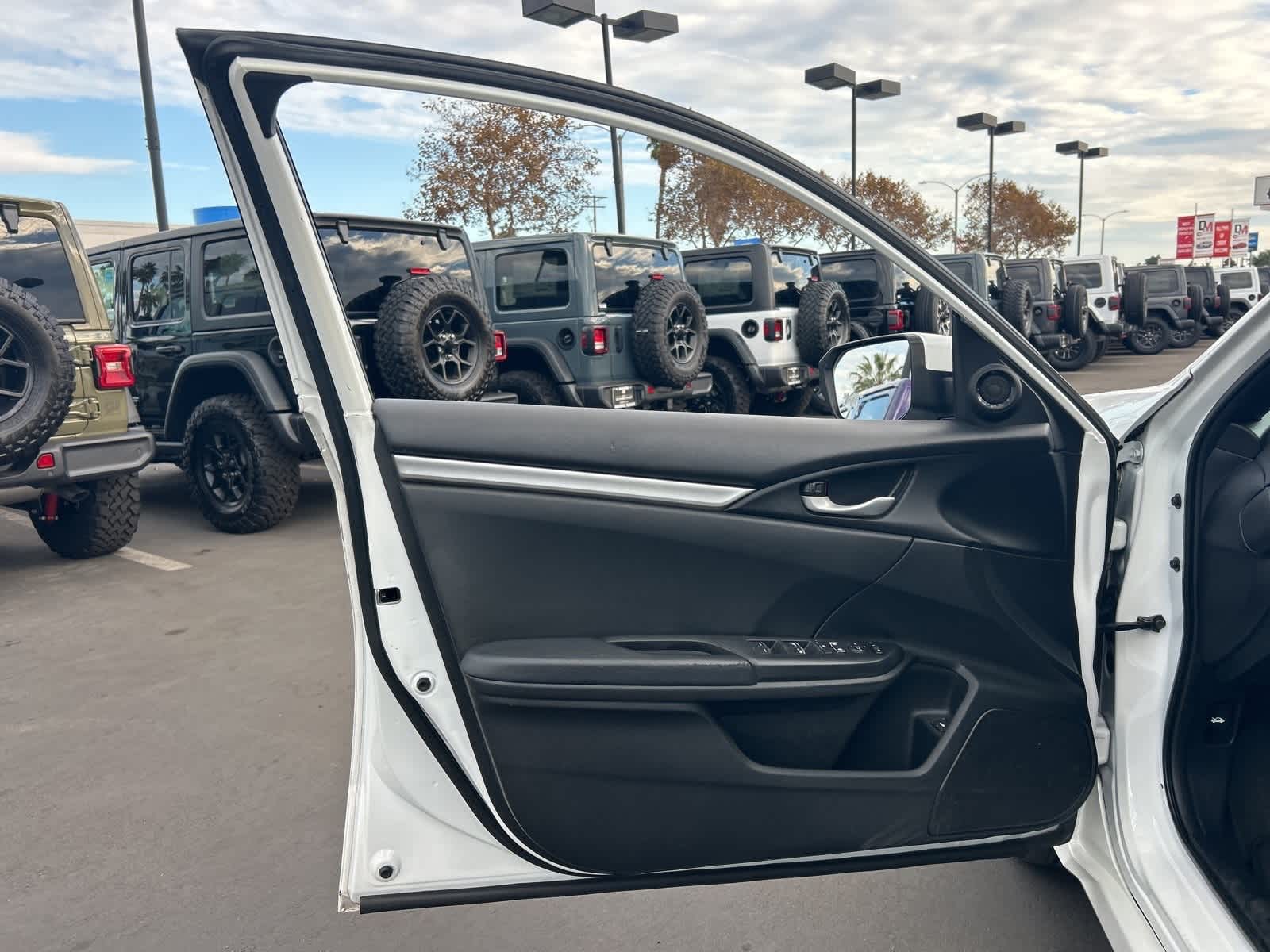 Thumbnail: 2021 Honda Civic - 18