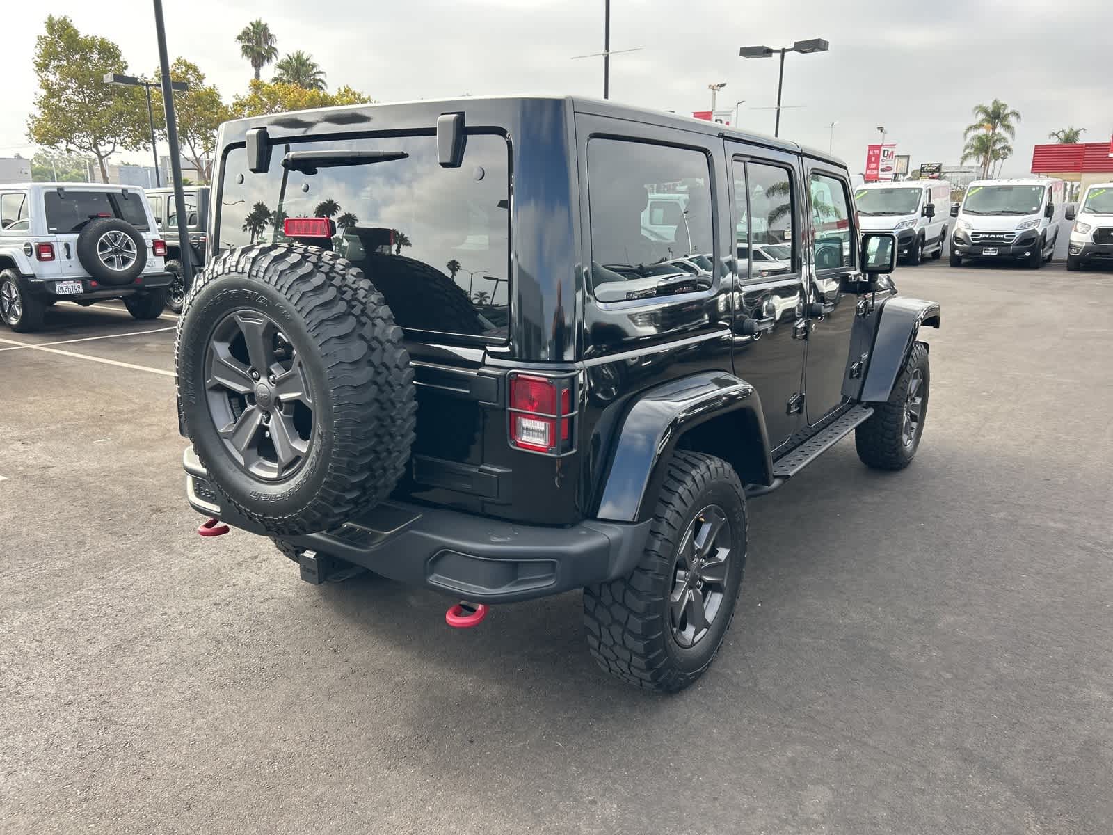 Thumbnail: 2017 Jeep Wrangler - 5