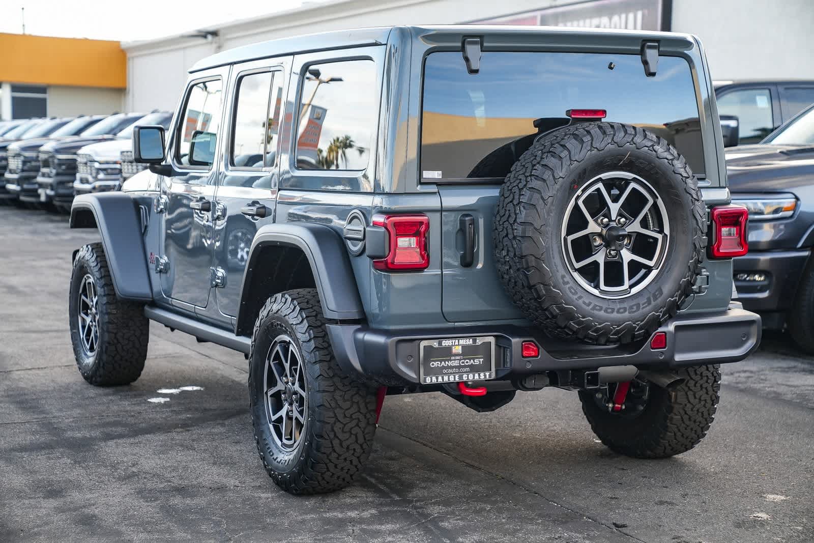 Thumbnail: 2025 Jeep Wrangler - 6