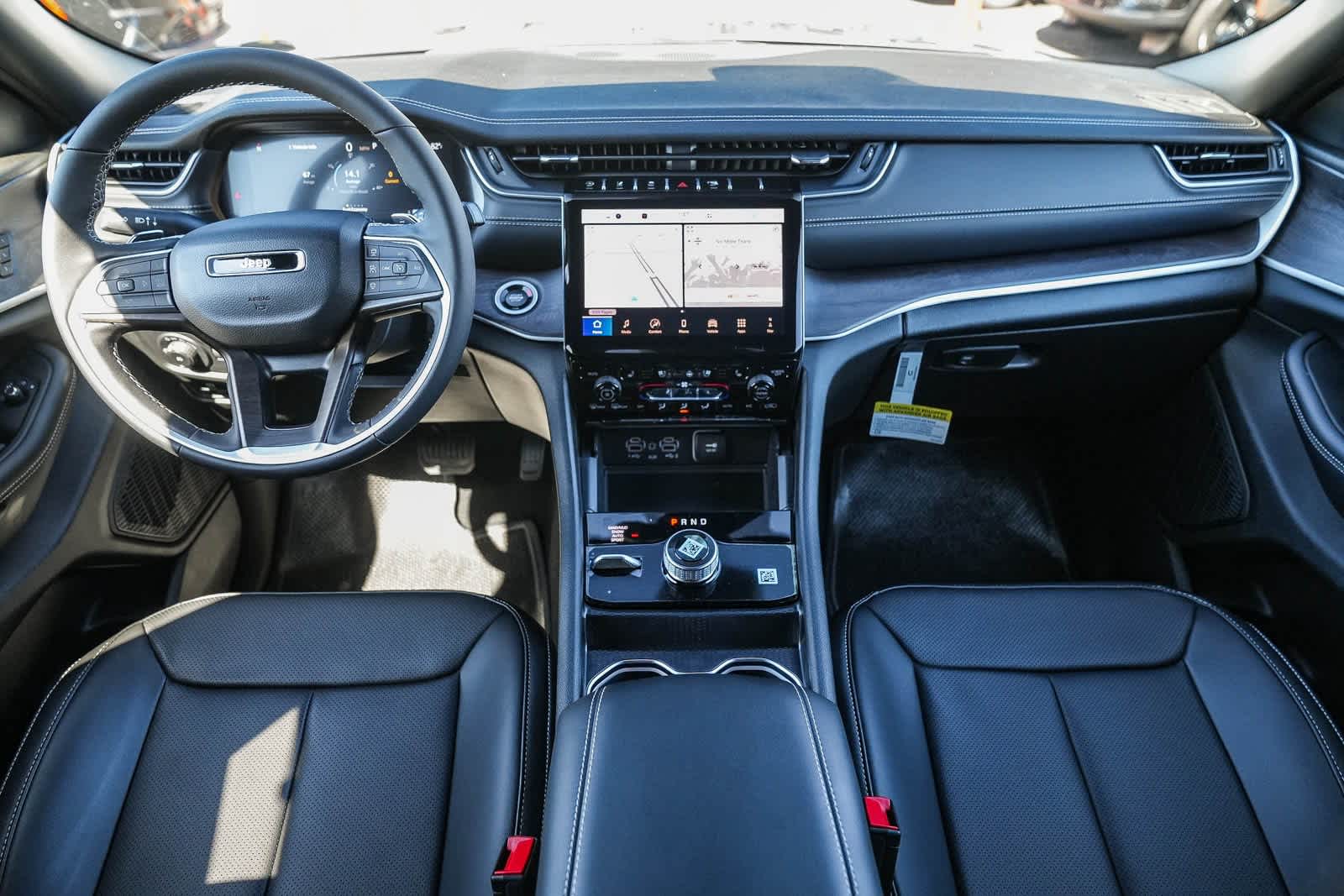 Thumbnail: 2025 Jeep Grand Cherokee - 13