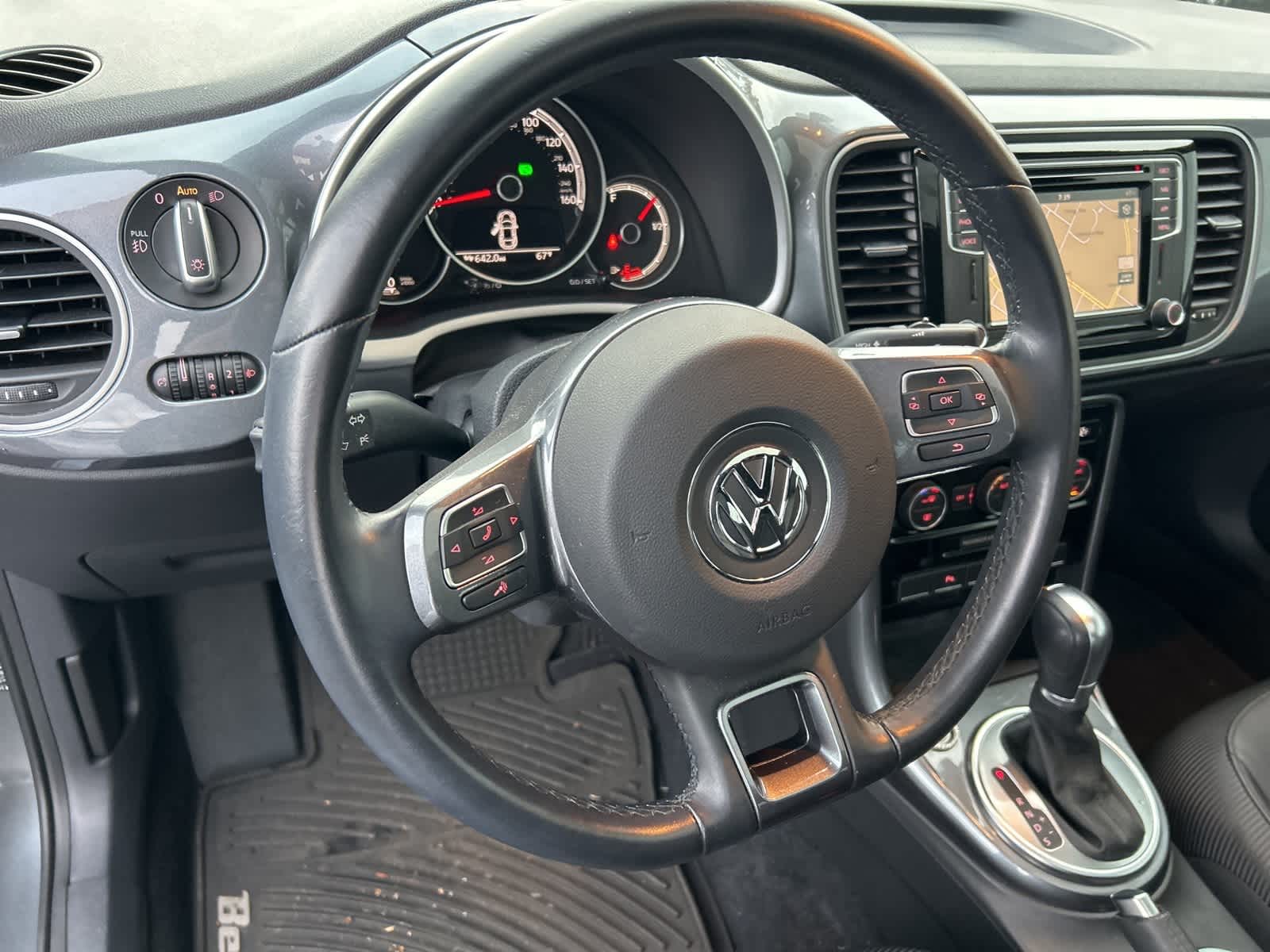 Thumbnail: 2019 Volkswagen Beetle - 27