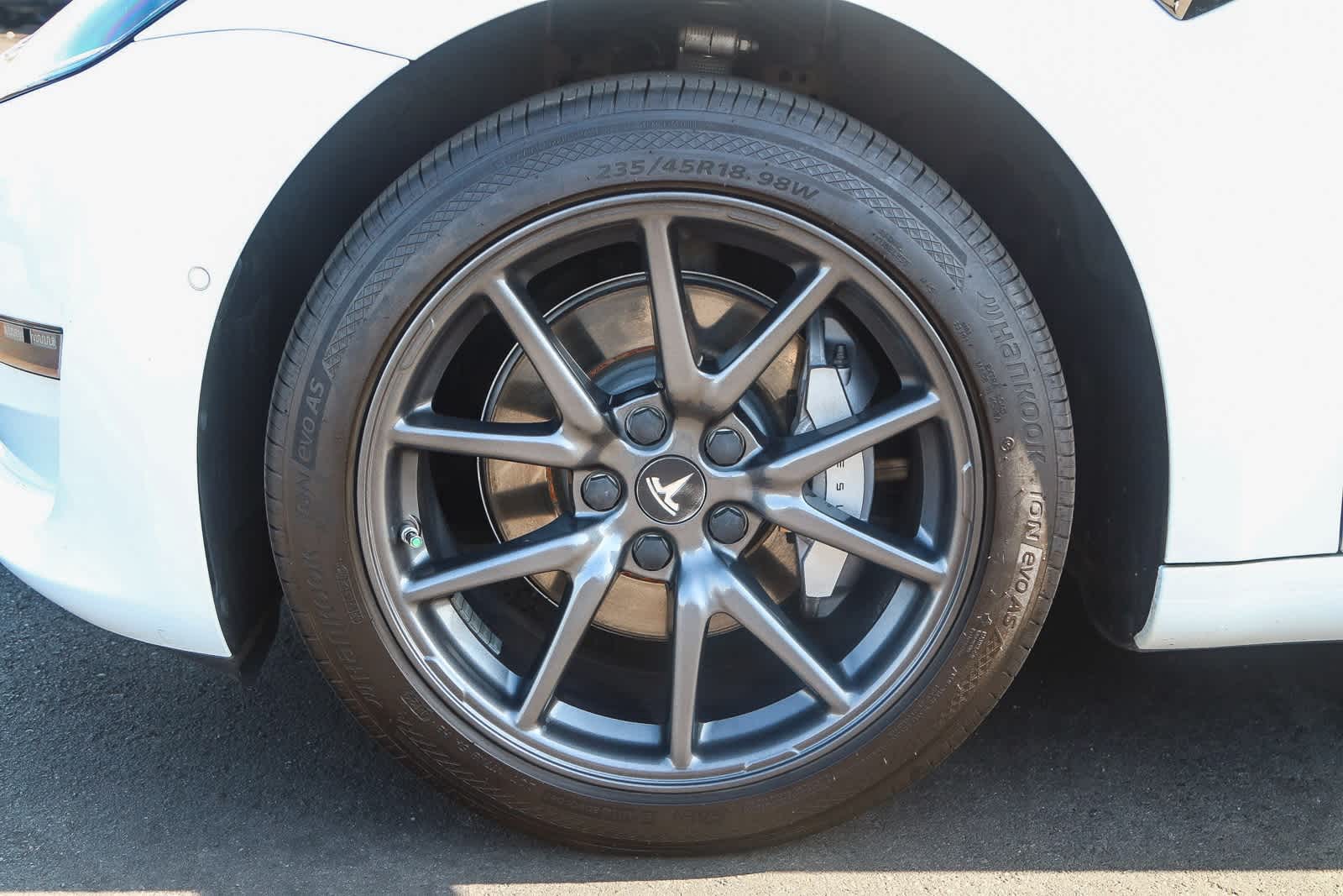 Thumbnail: 2019 Tesla Model 3 - 25