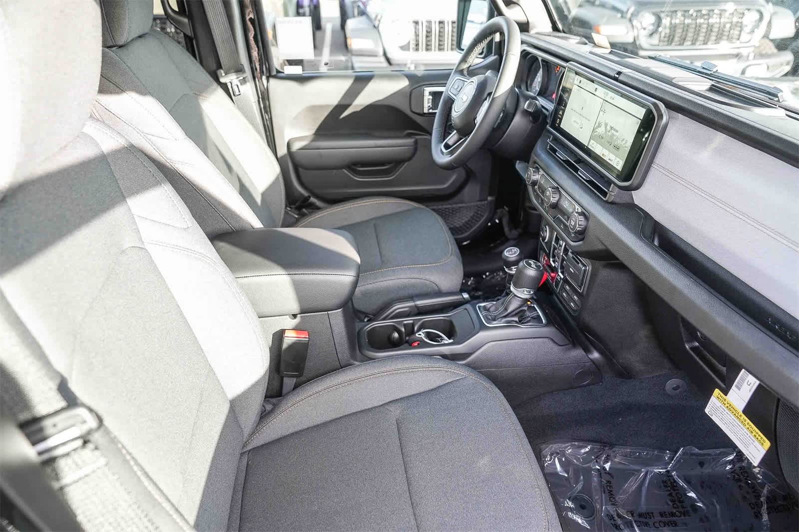 Thumbnail: 2026 Jeep Wrangler - 16