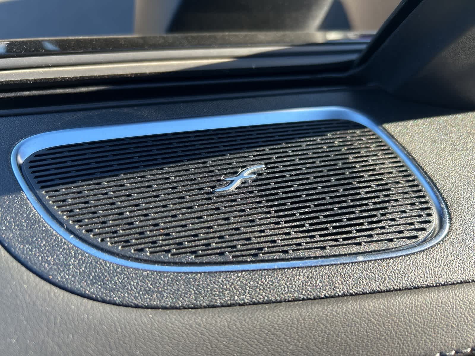 Thumbnail: 2025 Mercedes-Benz CLE - 19