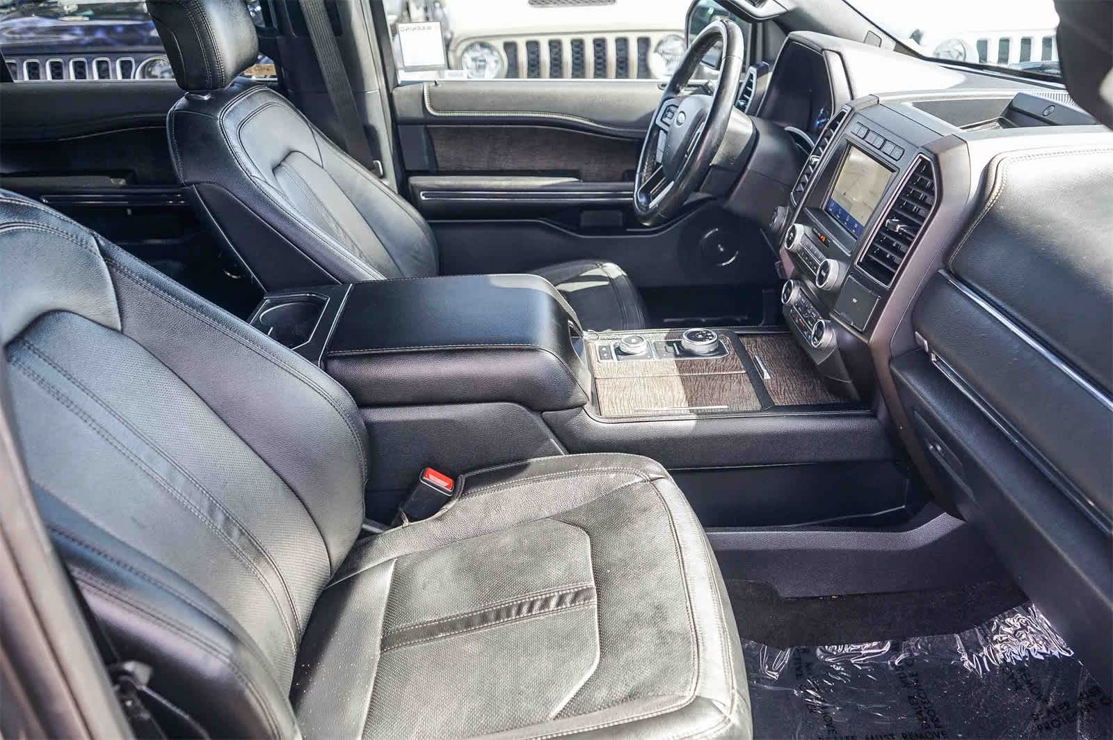 Thumbnail: 2020 Ford Expedition - 15