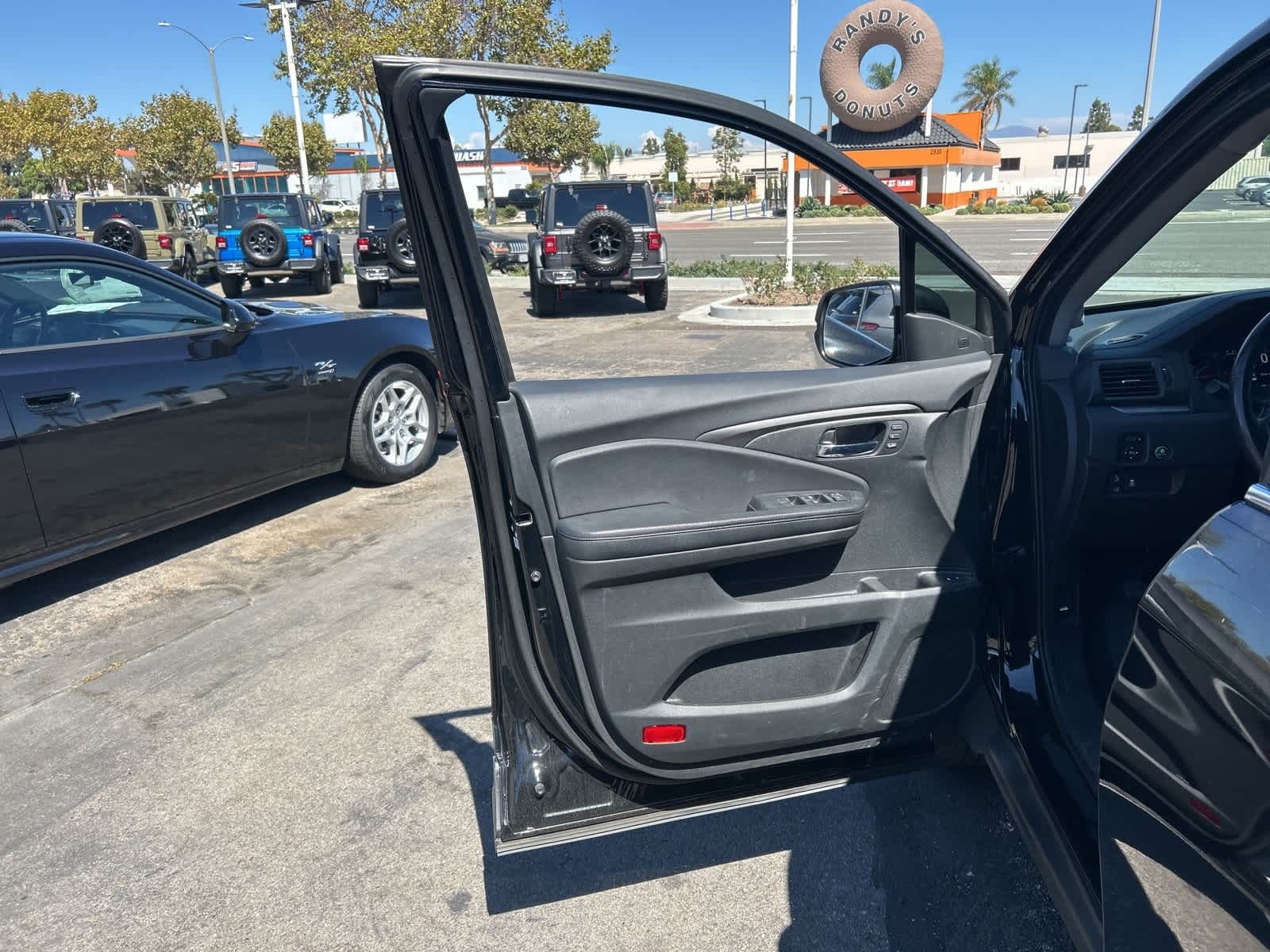 Thumbnail: 2019 Honda Pilot - 15