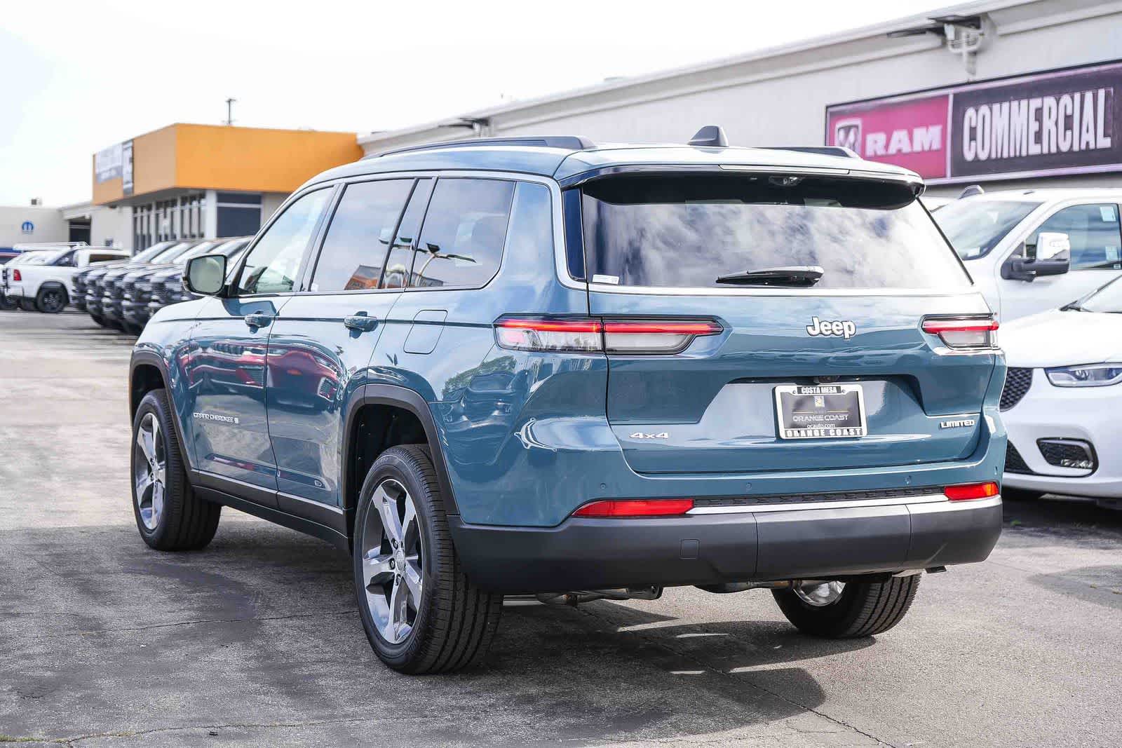 Thumbnail: 2026 Jeep Grand Cherokee L - 8