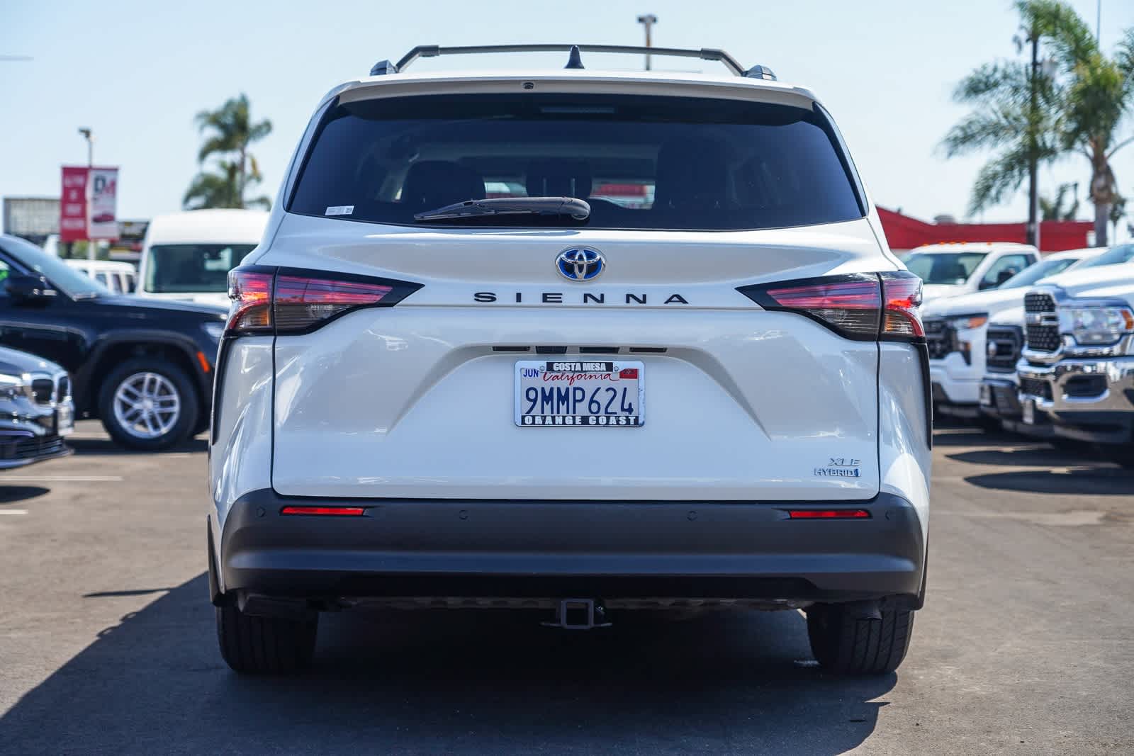 Thumbnail: 2022 Toyota Sienna - 7