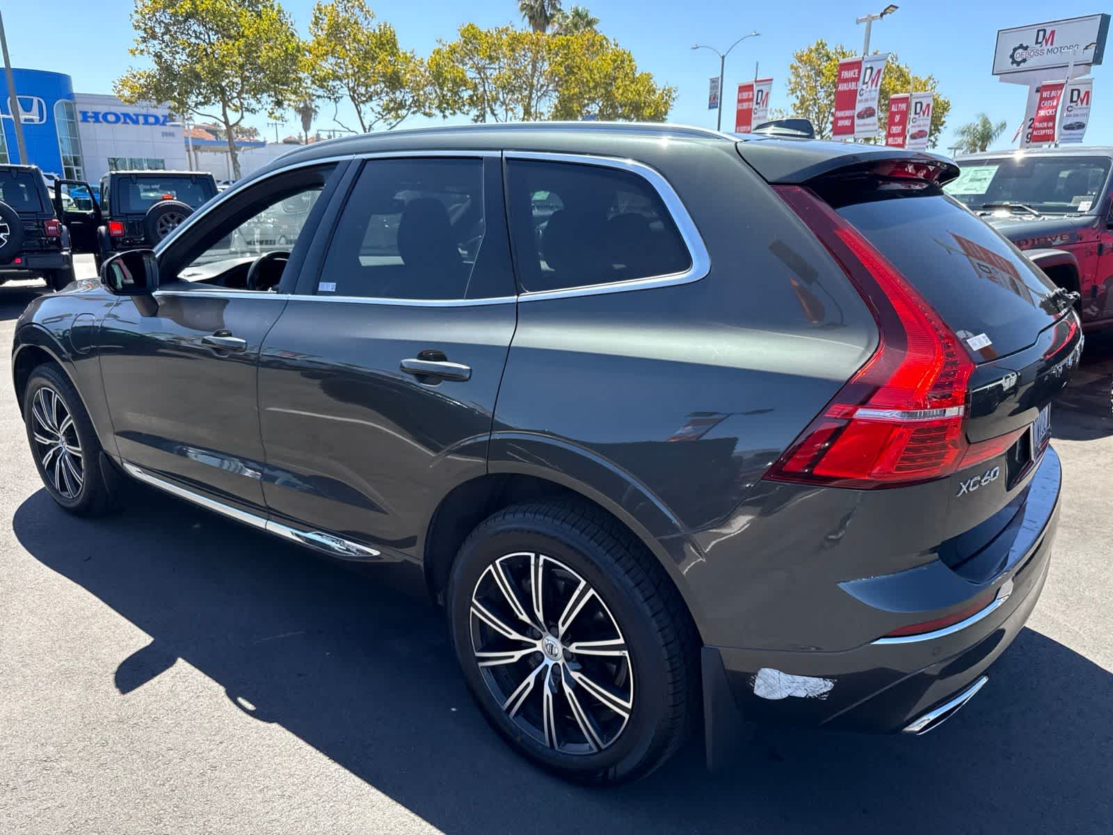 Thumbnail: 2021 Volvo XC60 - 25
