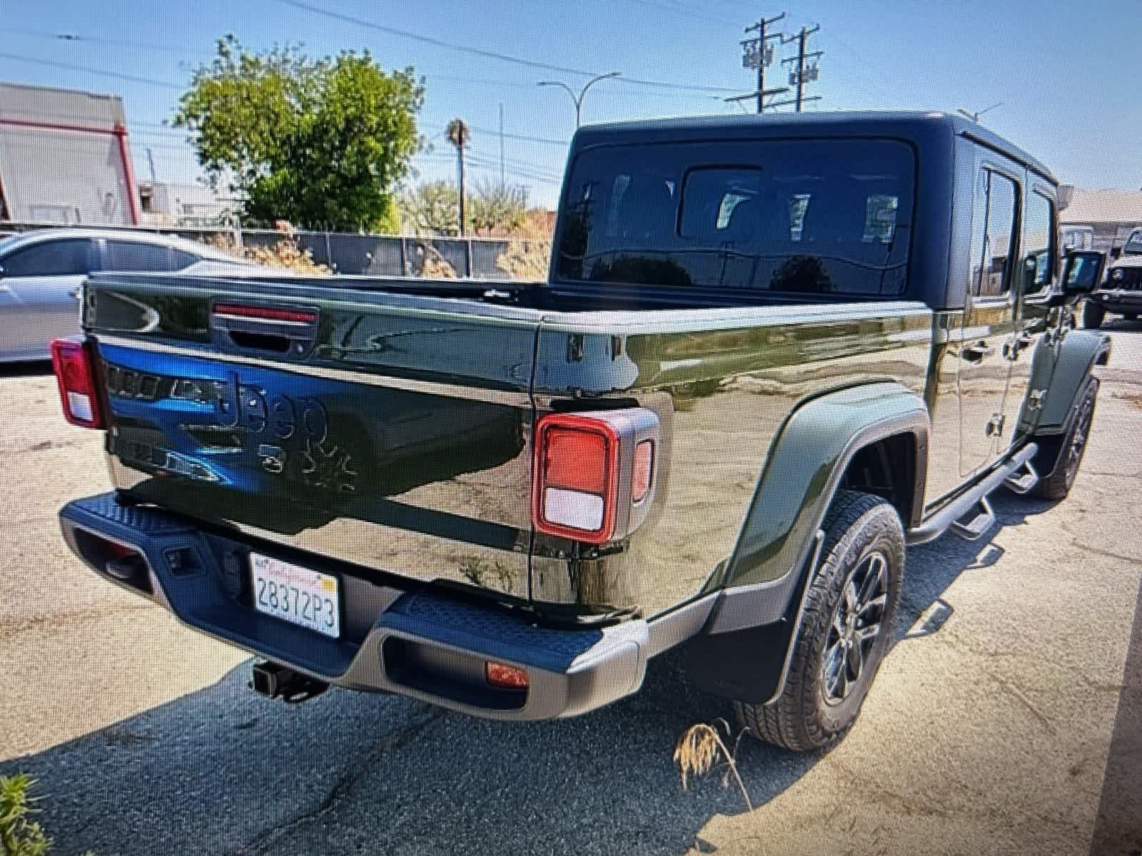 Thumbnail: 2022 Jeep Gladiator - 3