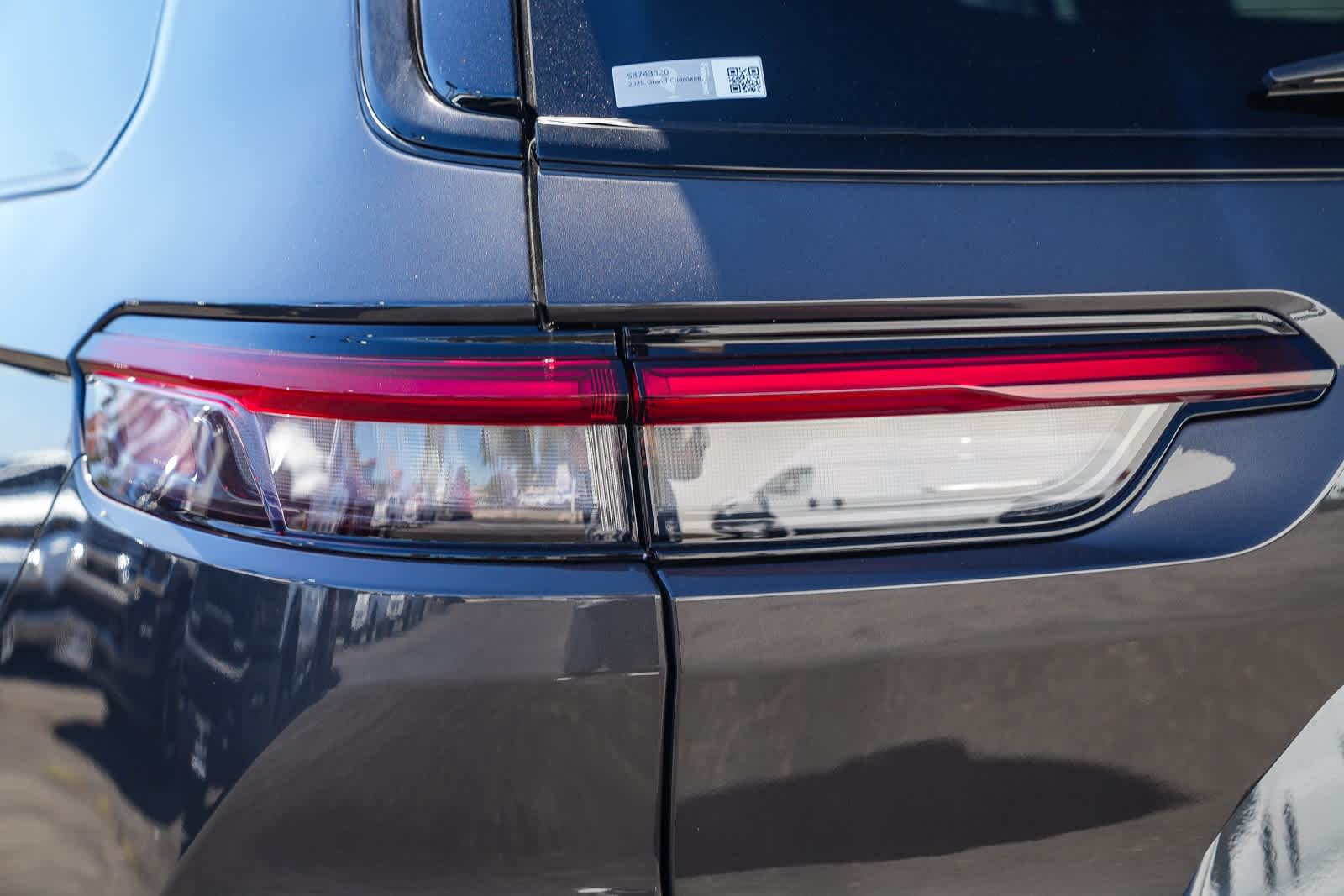 Thumbnail: 2025 Jeep Grand Cherokee L - 7