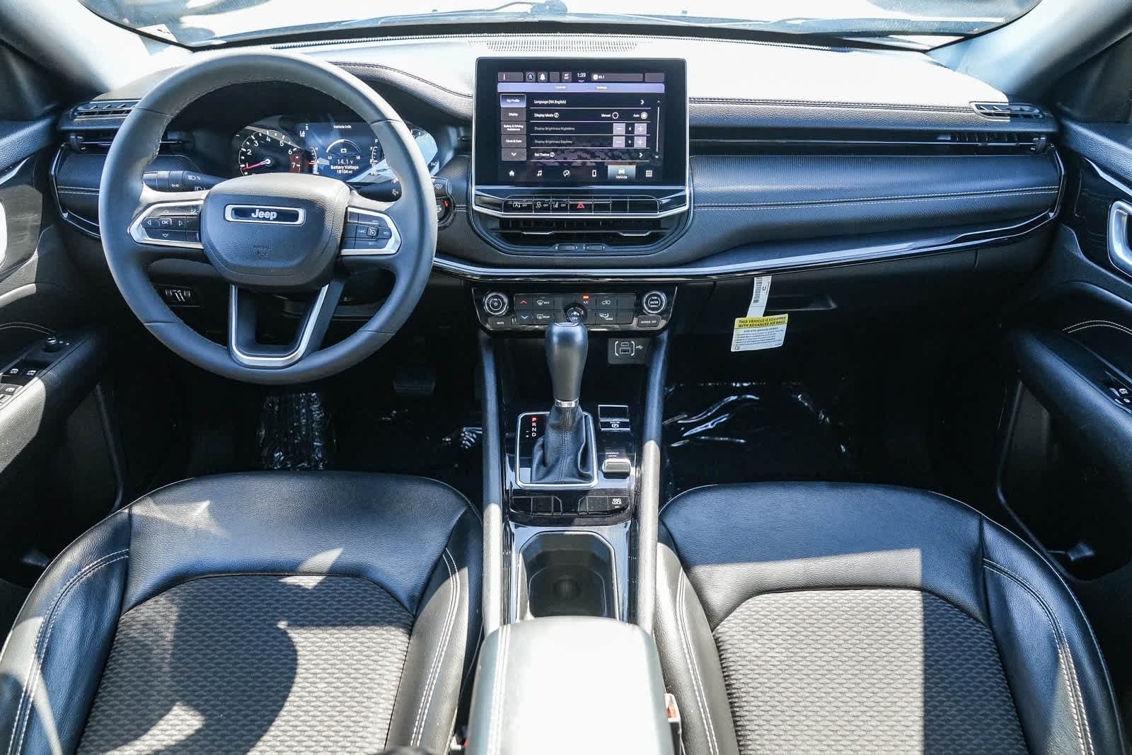 Thumbnail: 2023 Jeep Compass - 10