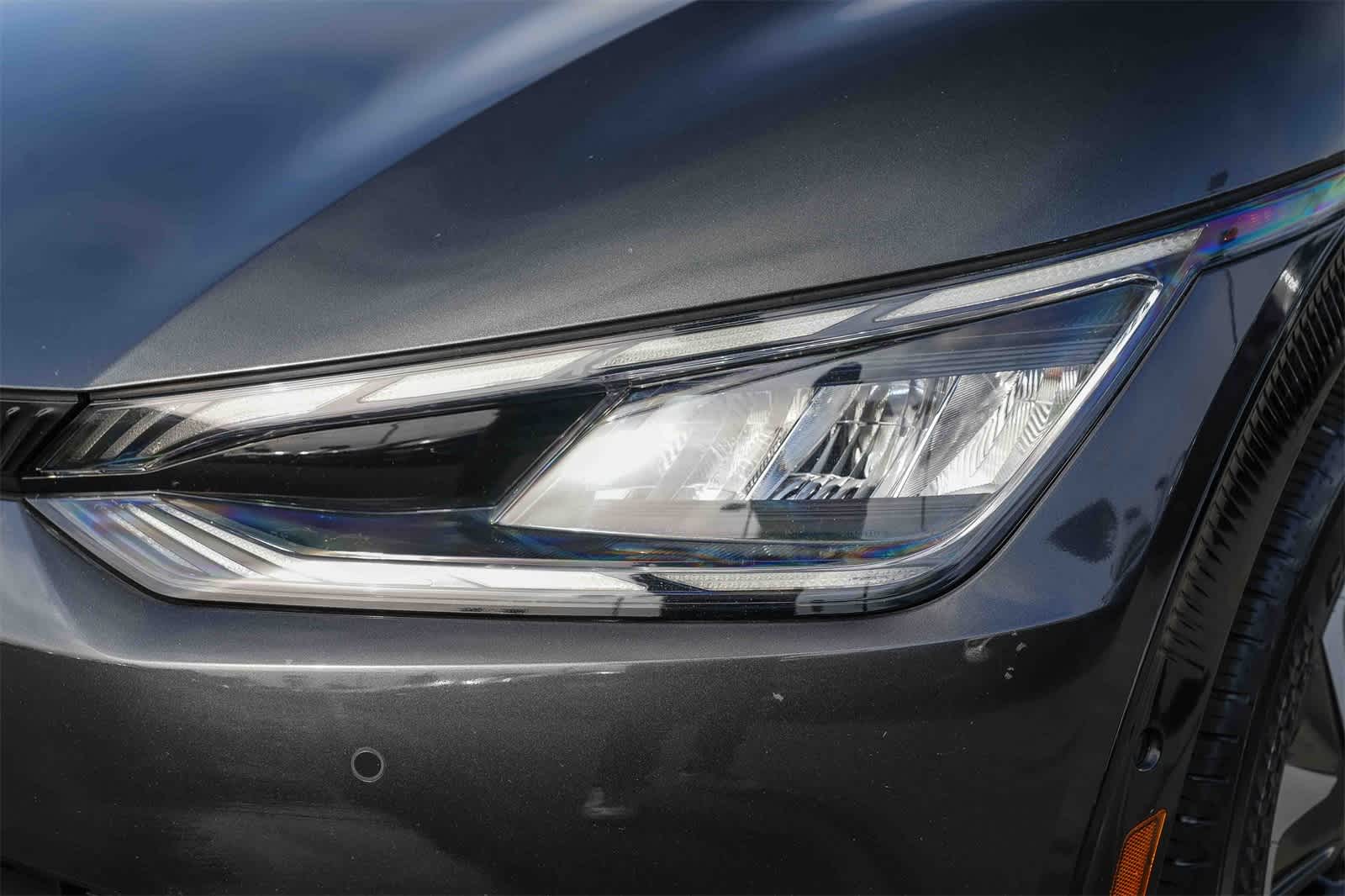 Thumbnail: 2023 Kia EV6 - 8