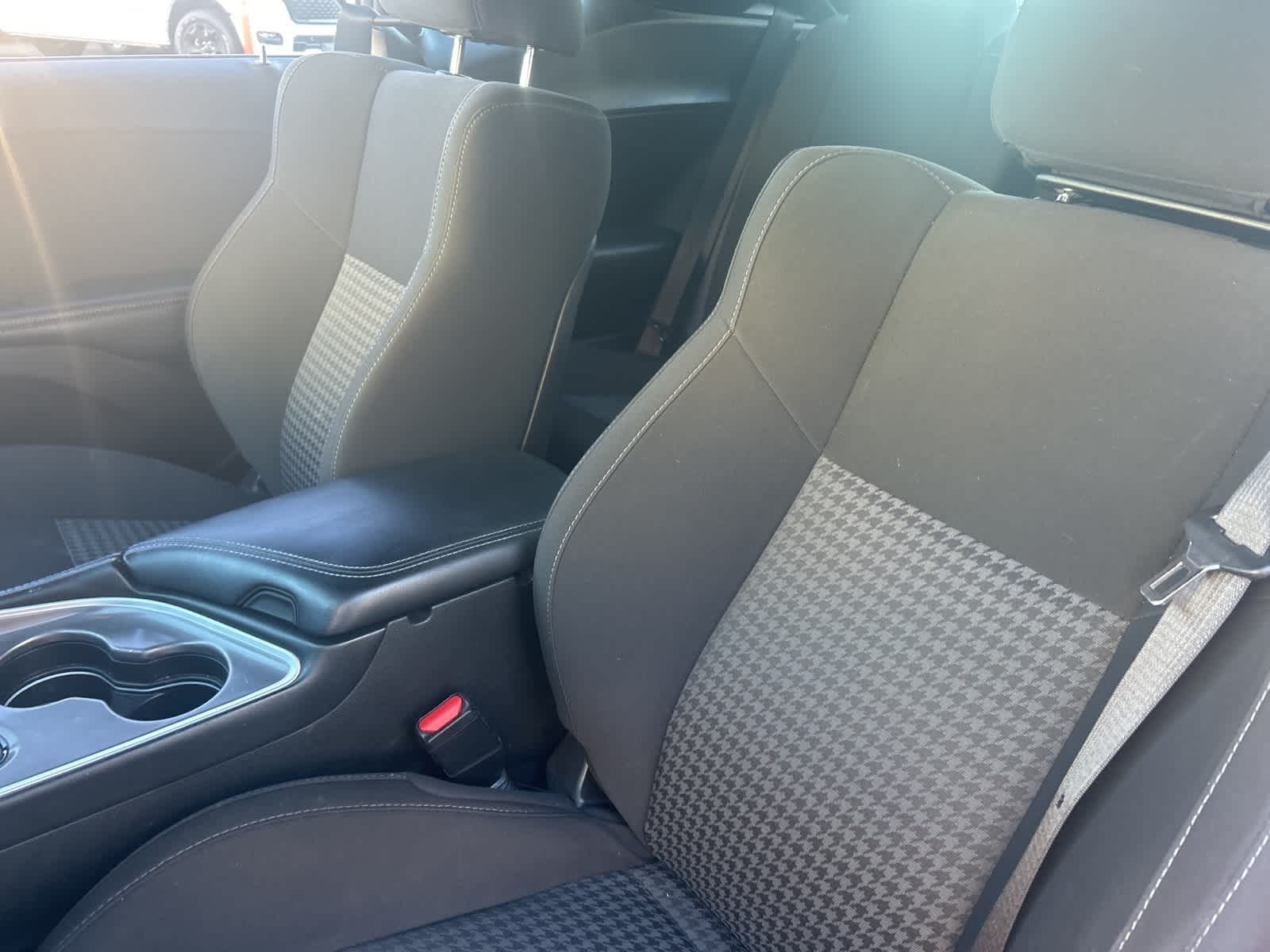 Thumbnail: 2022 Dodge Challenger - 36