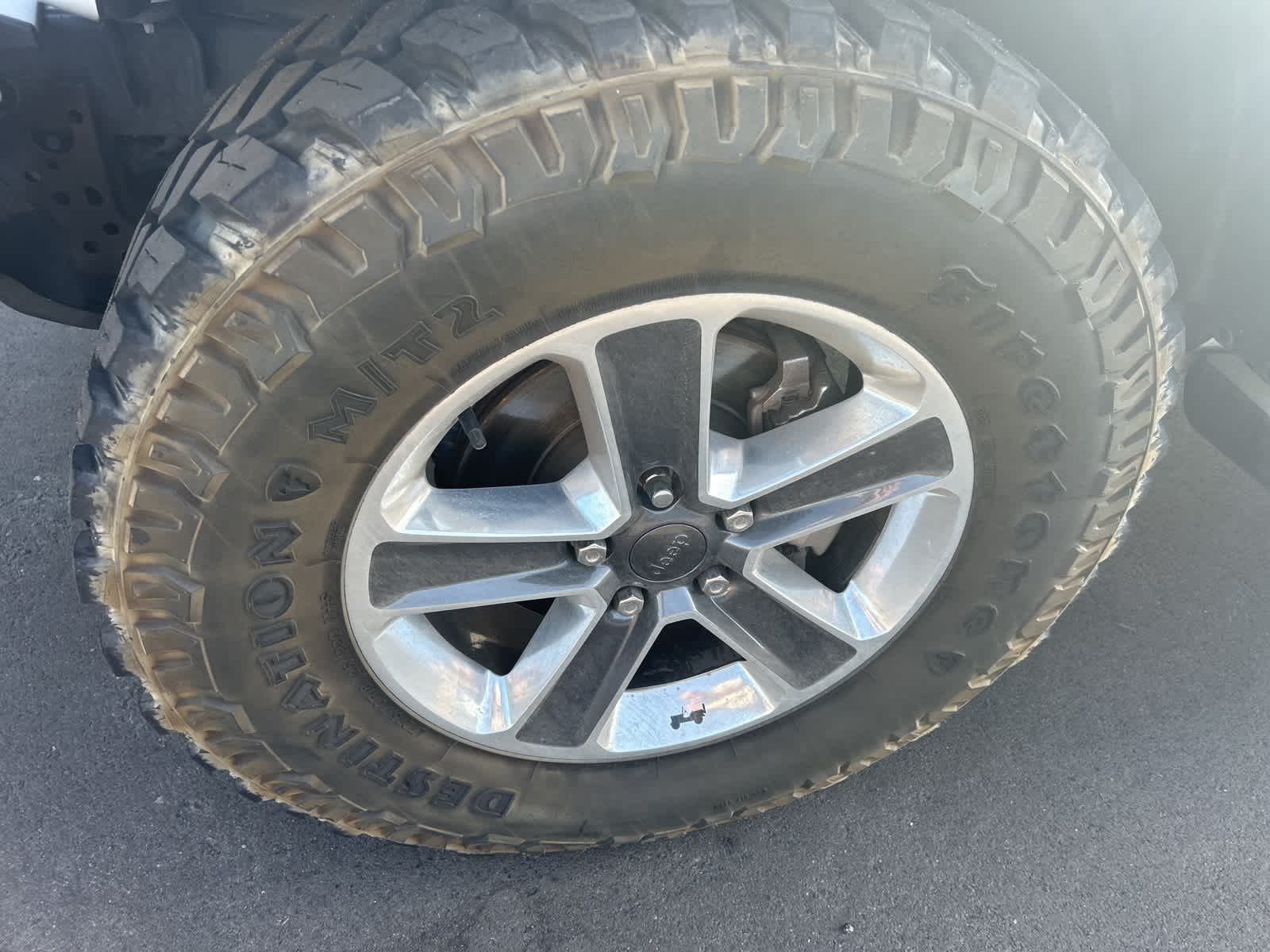 Thumbnail: 2022 Jeep Wrangler - 15