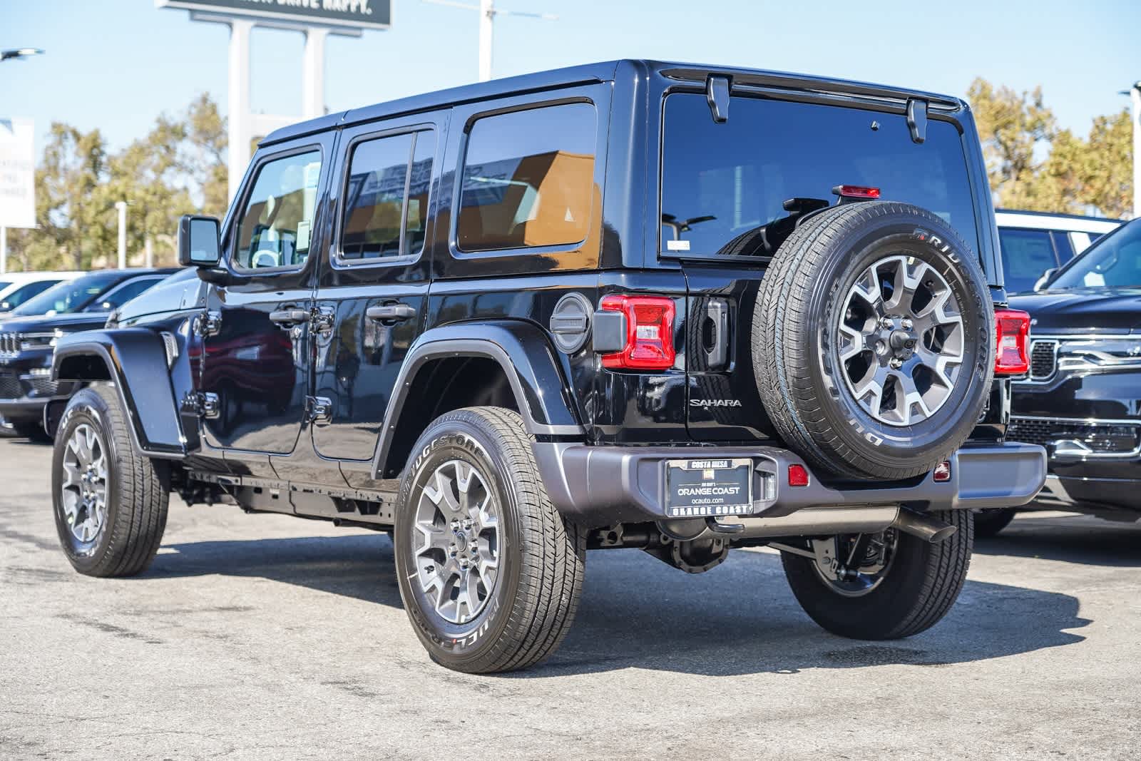 Thumbnail: 2025 Jeep Wrangler - 8