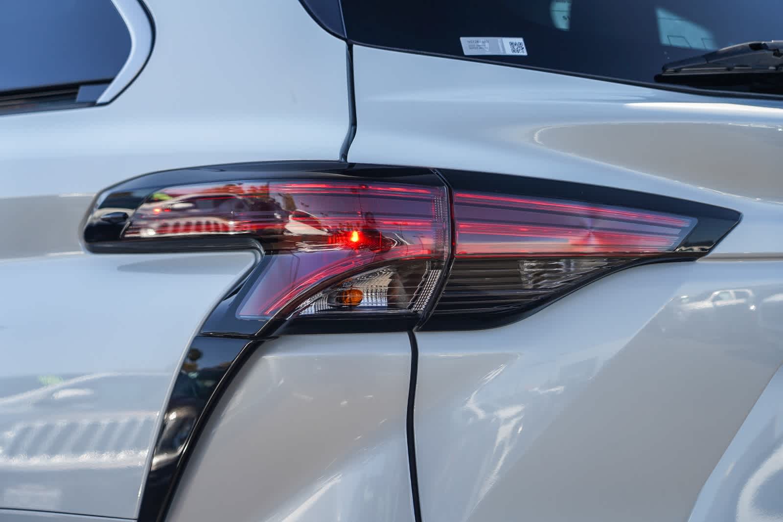 Thumbnail: 2022 Toyota Sienna - 9