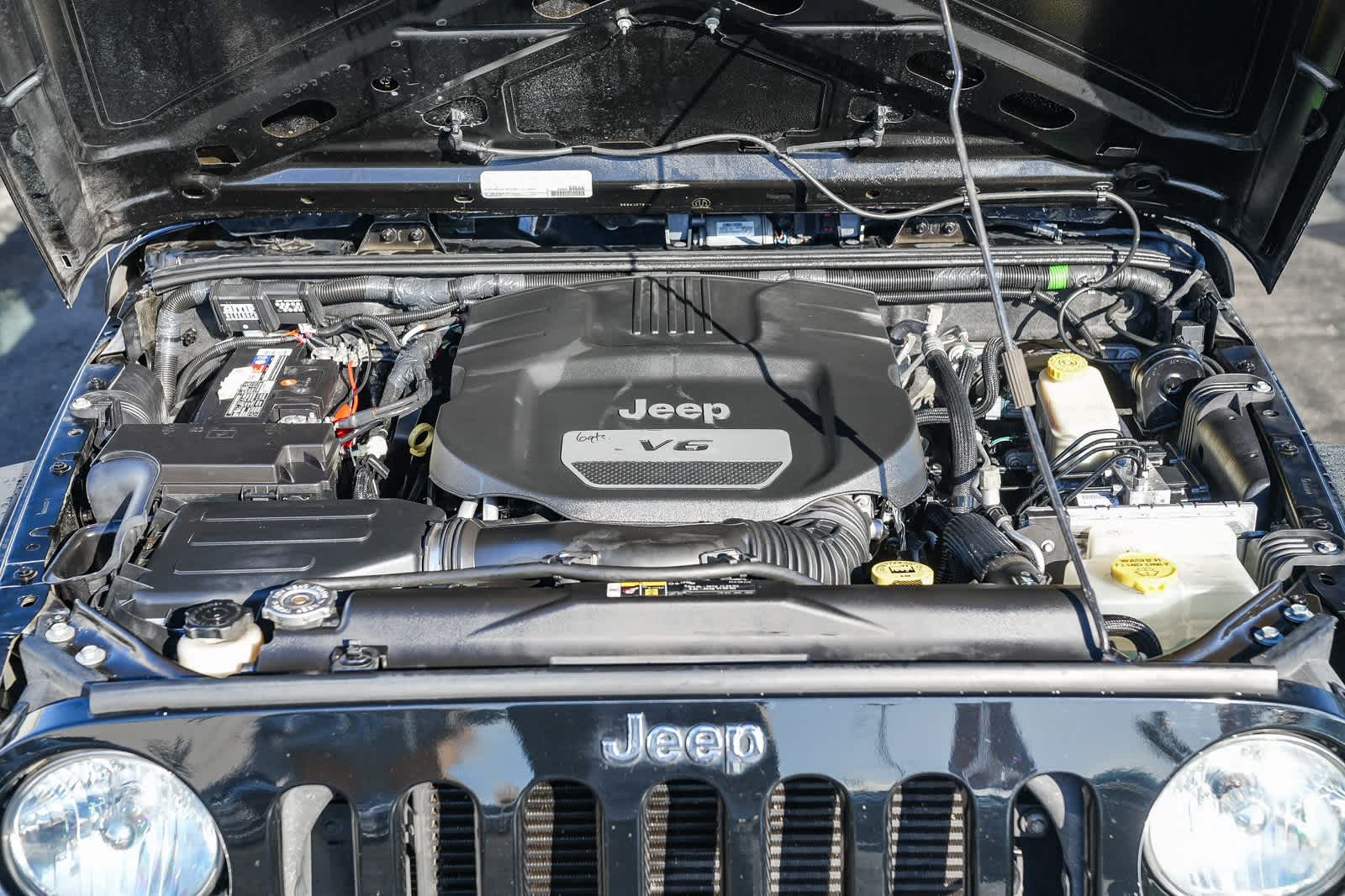 Thumbnail: 2017 Jeep Wrangler - 25