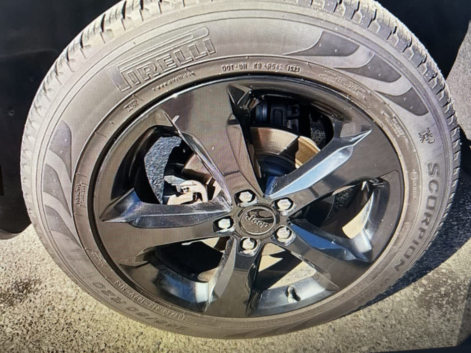 Thumbnail: 2023 Jeep Grand Cherokee - 6