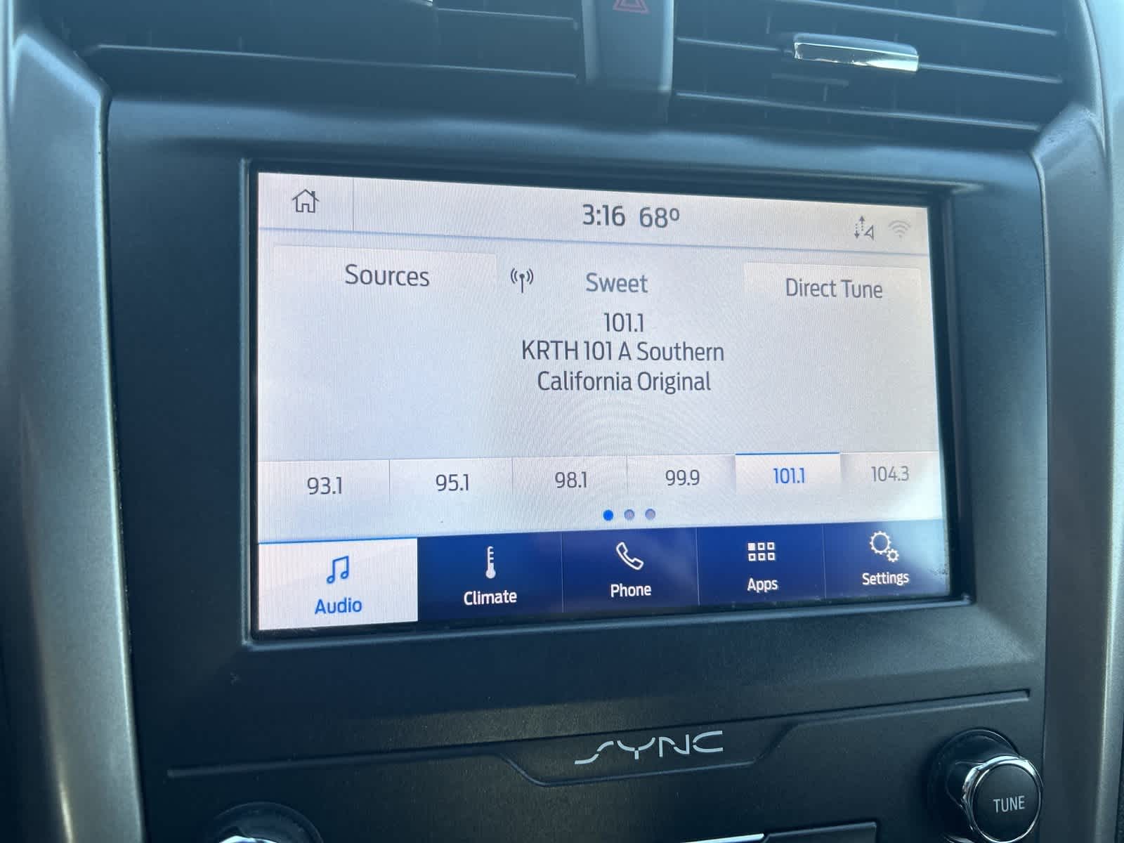 Thumbnail: 2020 Ford Fusion - 31