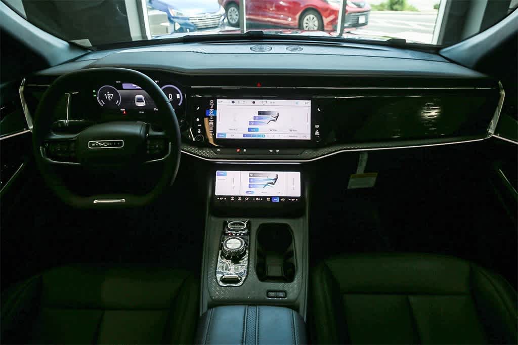 Thumbnail: 2025 Jeep Wagoneer S - 11