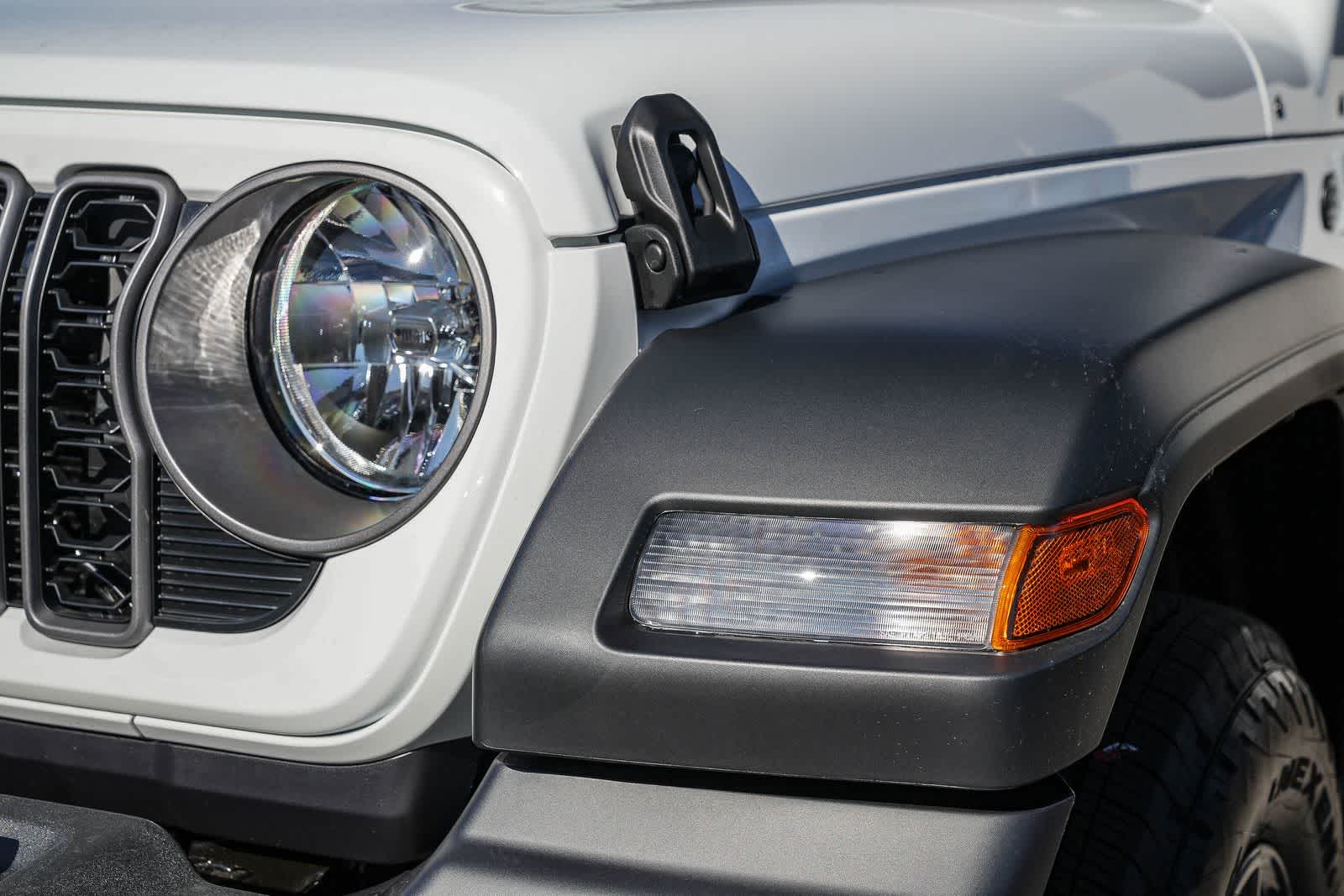 Thumbnail: 2026 Jeep Wrangler - 8